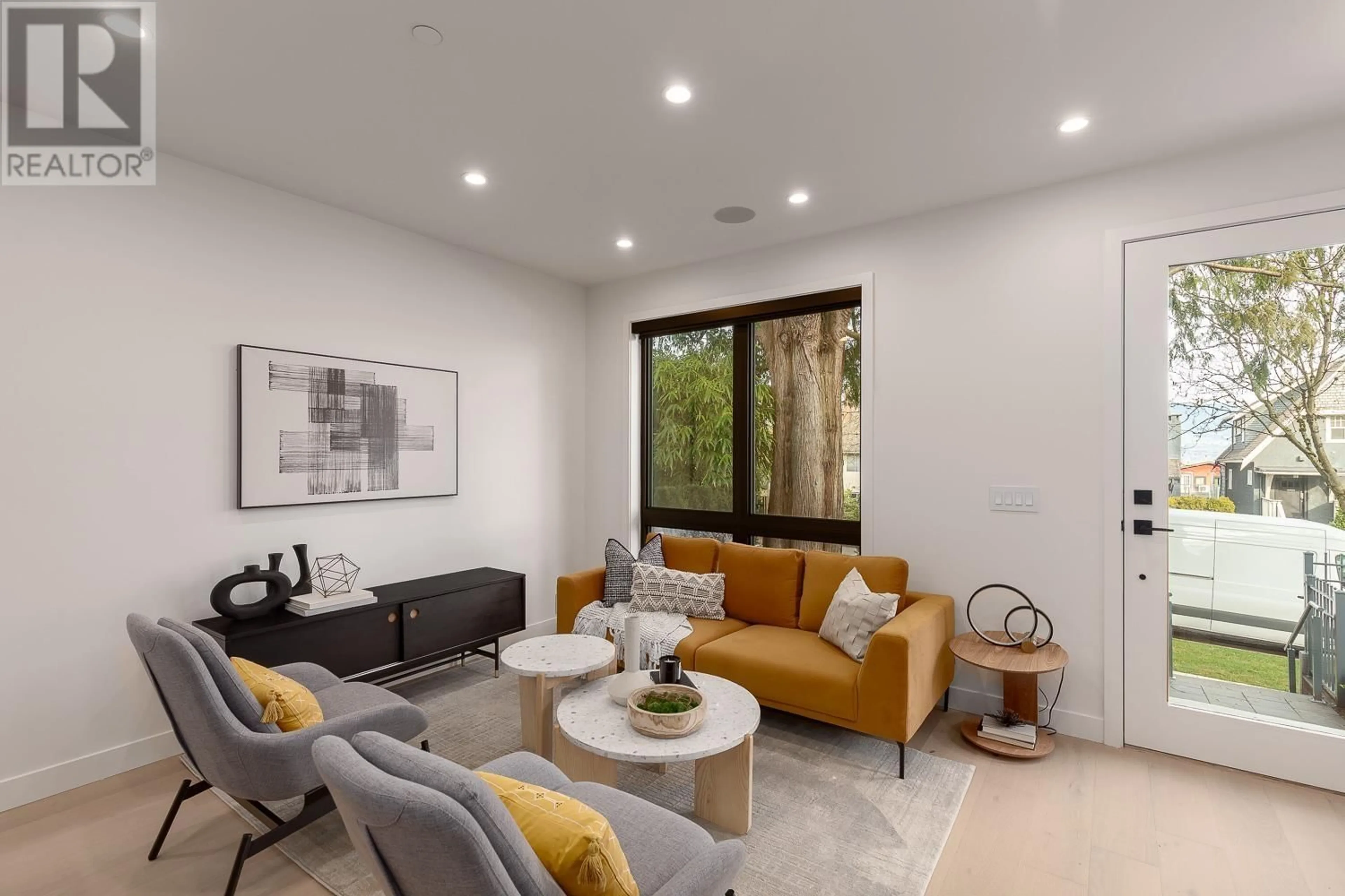 Living room with furniture, unknown for 1 - 3858 13TH AVENUE, Vancouver British Columbia V6R2S8