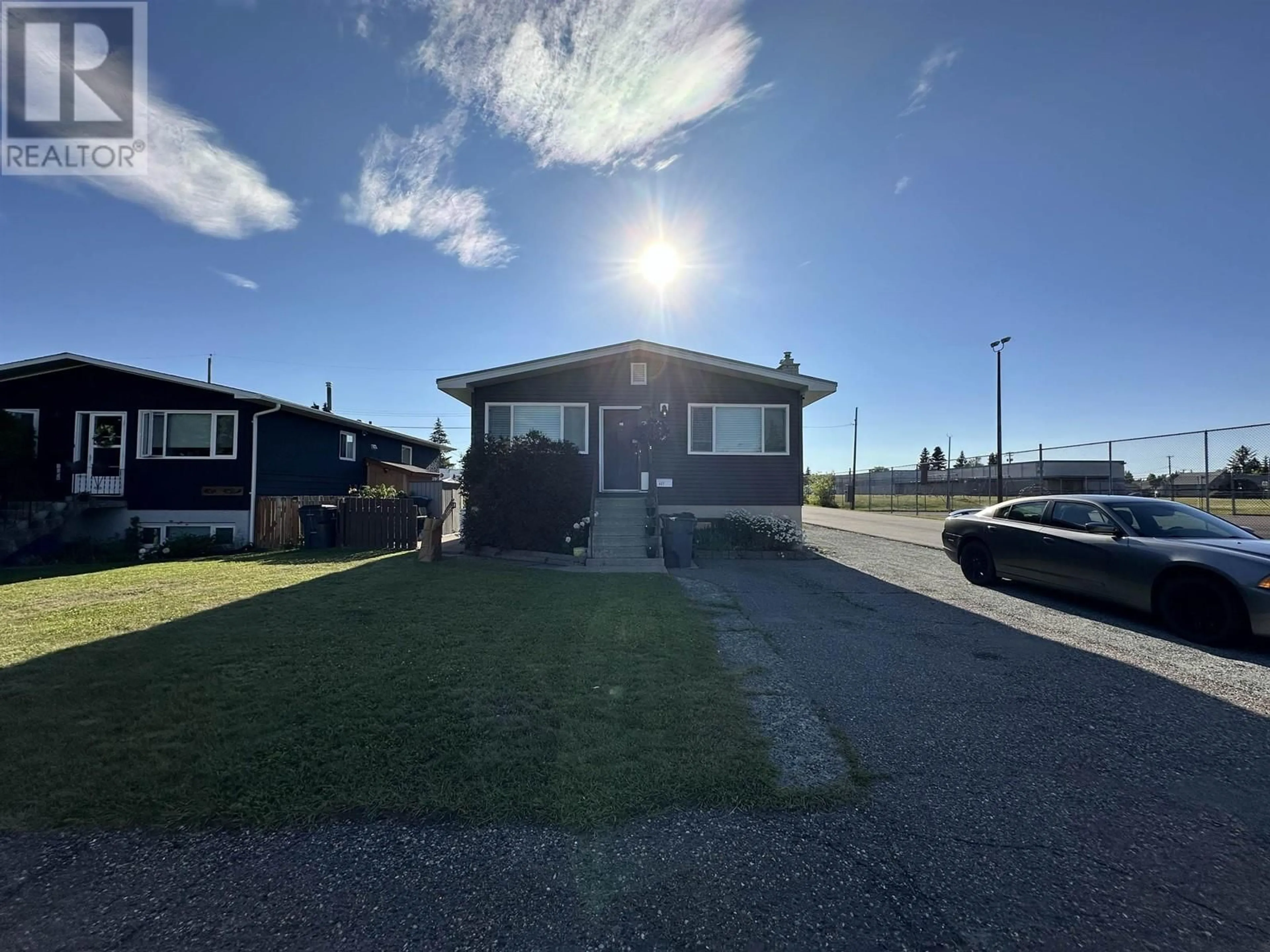 A pic from outside/outdoor area/front of a property/back of a property/a pic from drone, street for 407 GILLETT STREET, Prince George British Columbia V2M2T6