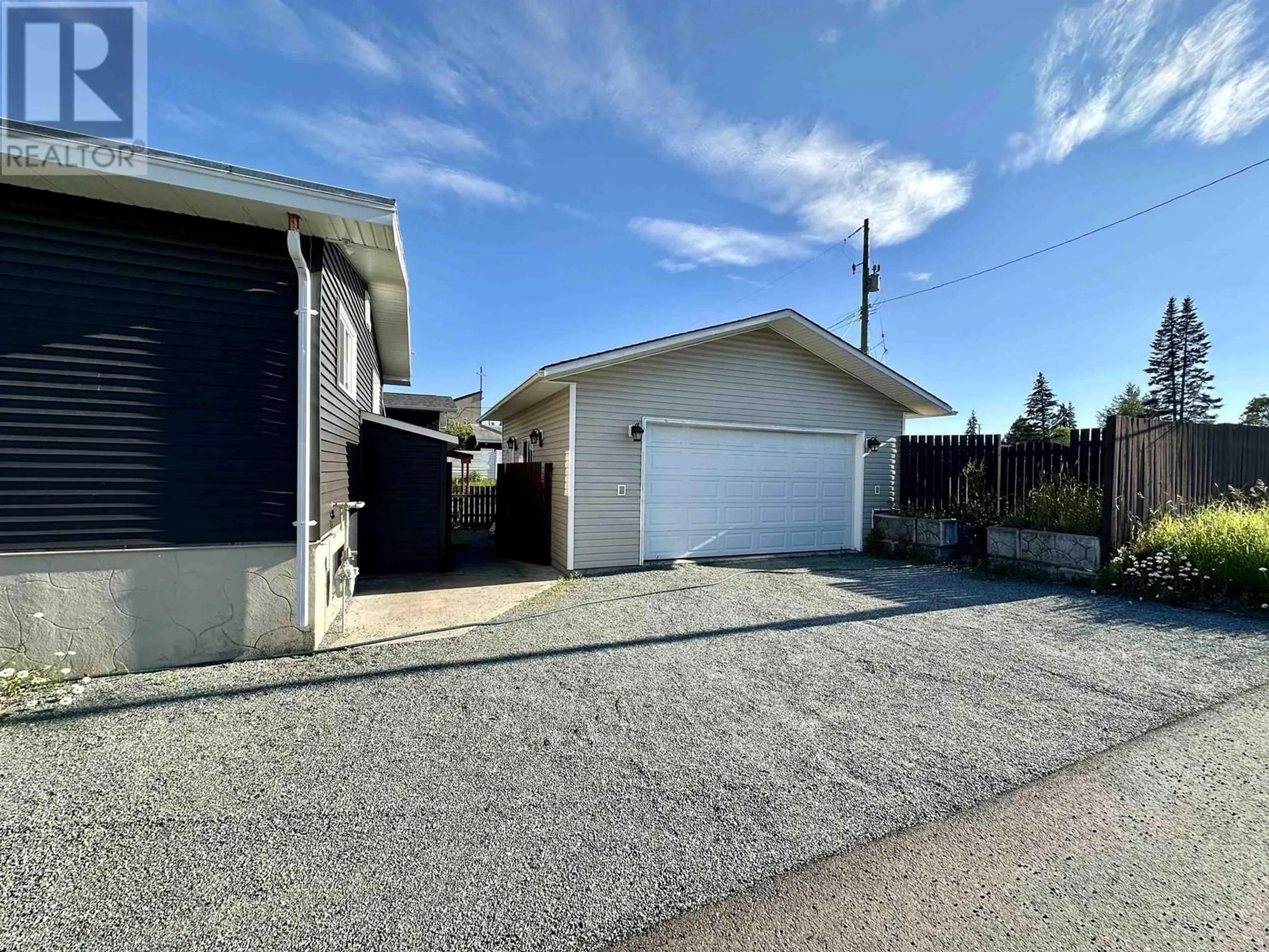 A pic from outside/outdoor area/front of a property/back of a property/a pic from drone, street for 407 GILLETT STREET, Prince George British Columbia V2M2T6