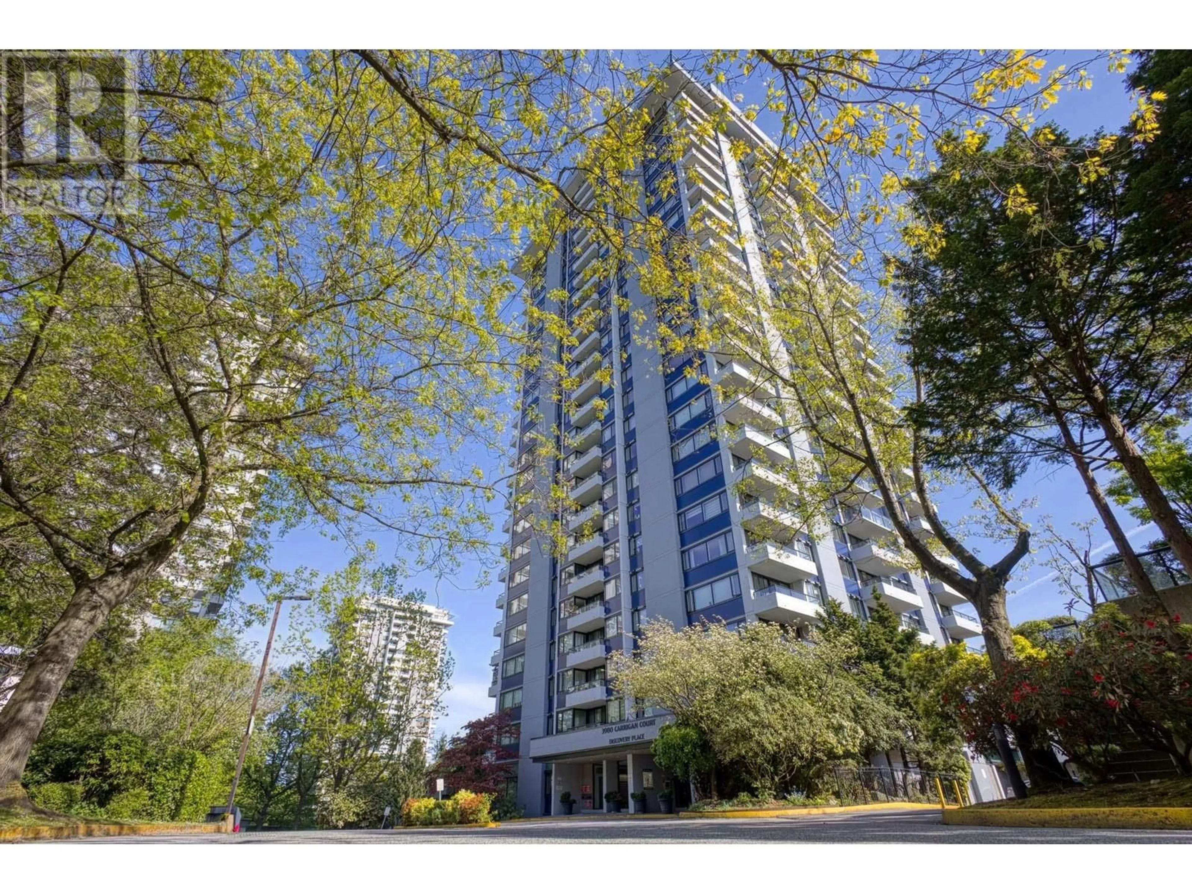A pic from outside/outdoor area/front of a property/back of a property/a pic from drone, building for 503 - 3980 CARRIGAN COURT, Burnaby British Columbia V3N4S6