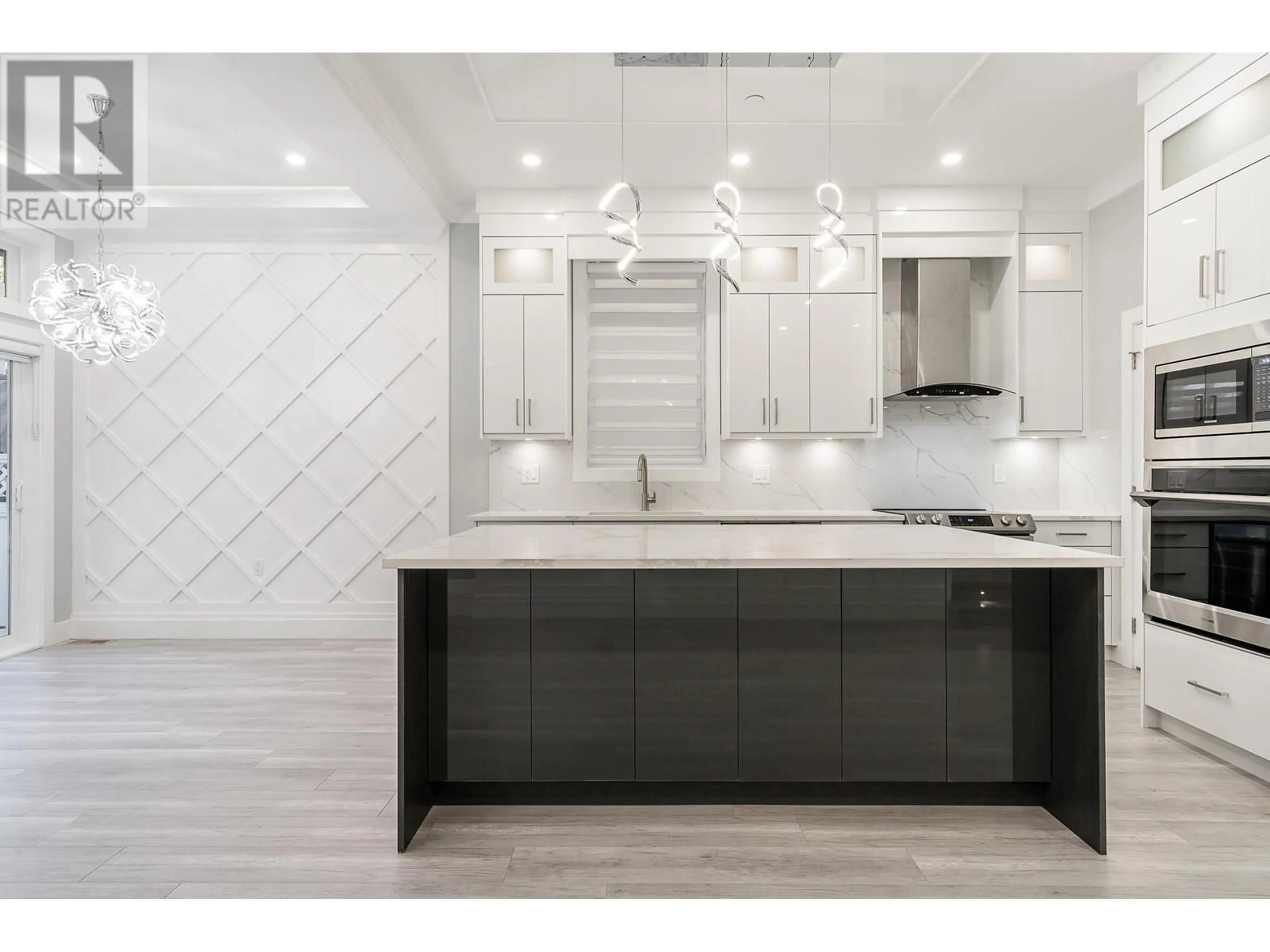 Contemporary kitchen, ceramic/tile floor for 1837 COQUITLAM AVENUE, Port Coquitlam British Columbia V3B1J1