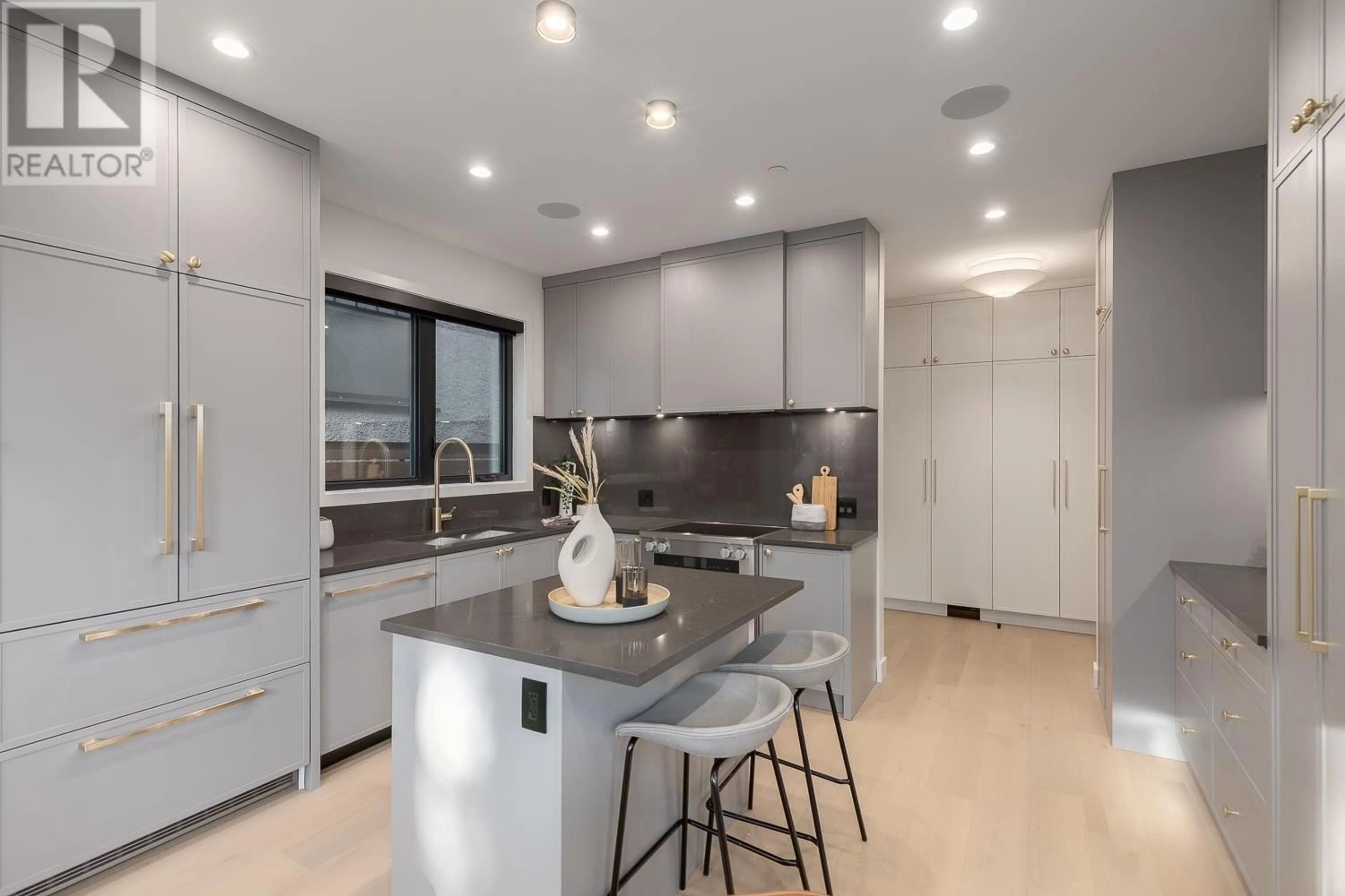 Contemporary kitchen, ceramic/tile floor for 2 - 3858 13TH AVENUE, Vancouver British Columbia V6R2S8