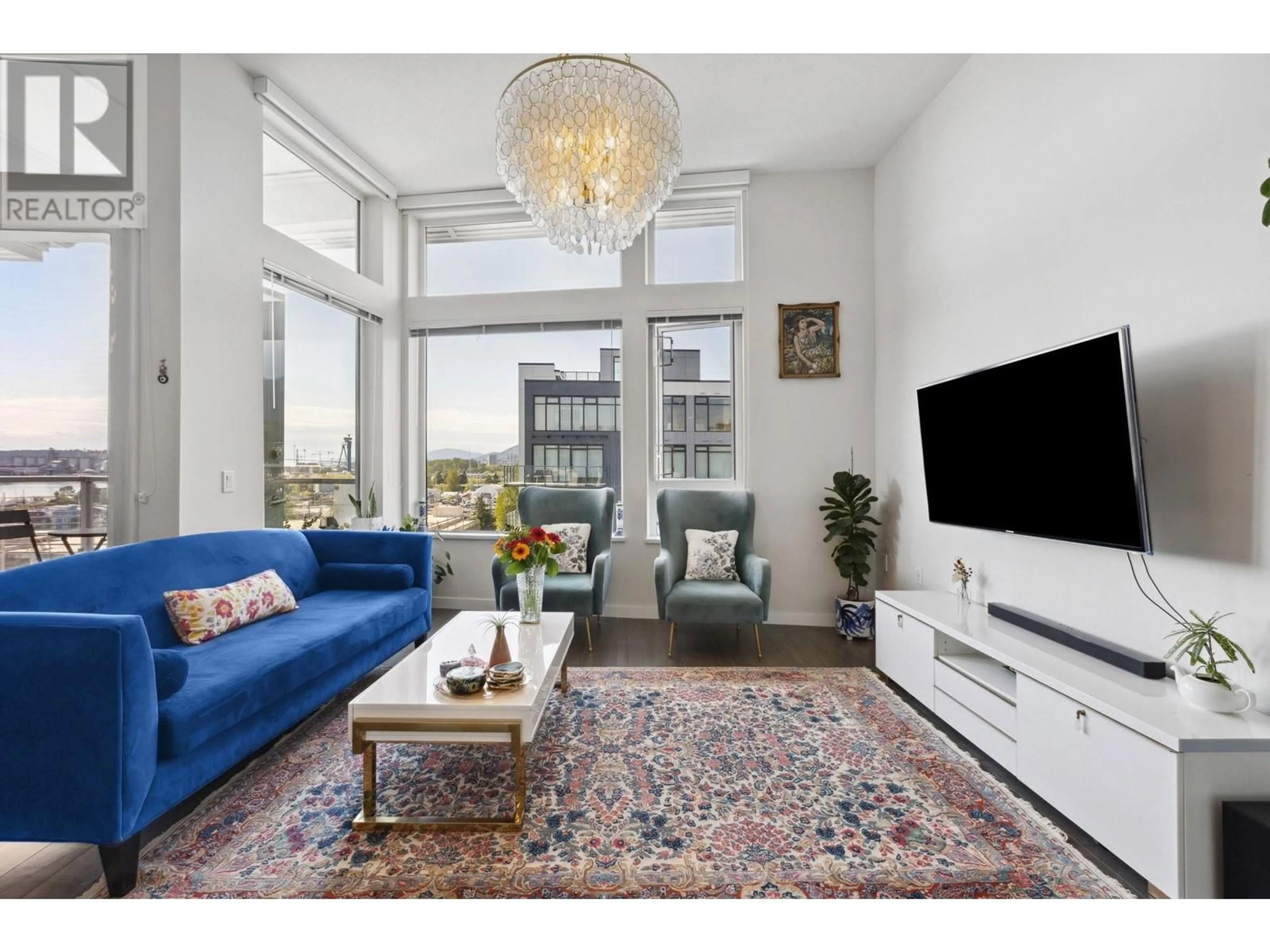 Living room with furniture, unknown for 510 - 277 1ST STREET, North Vancouver British Columbia V7M0E8