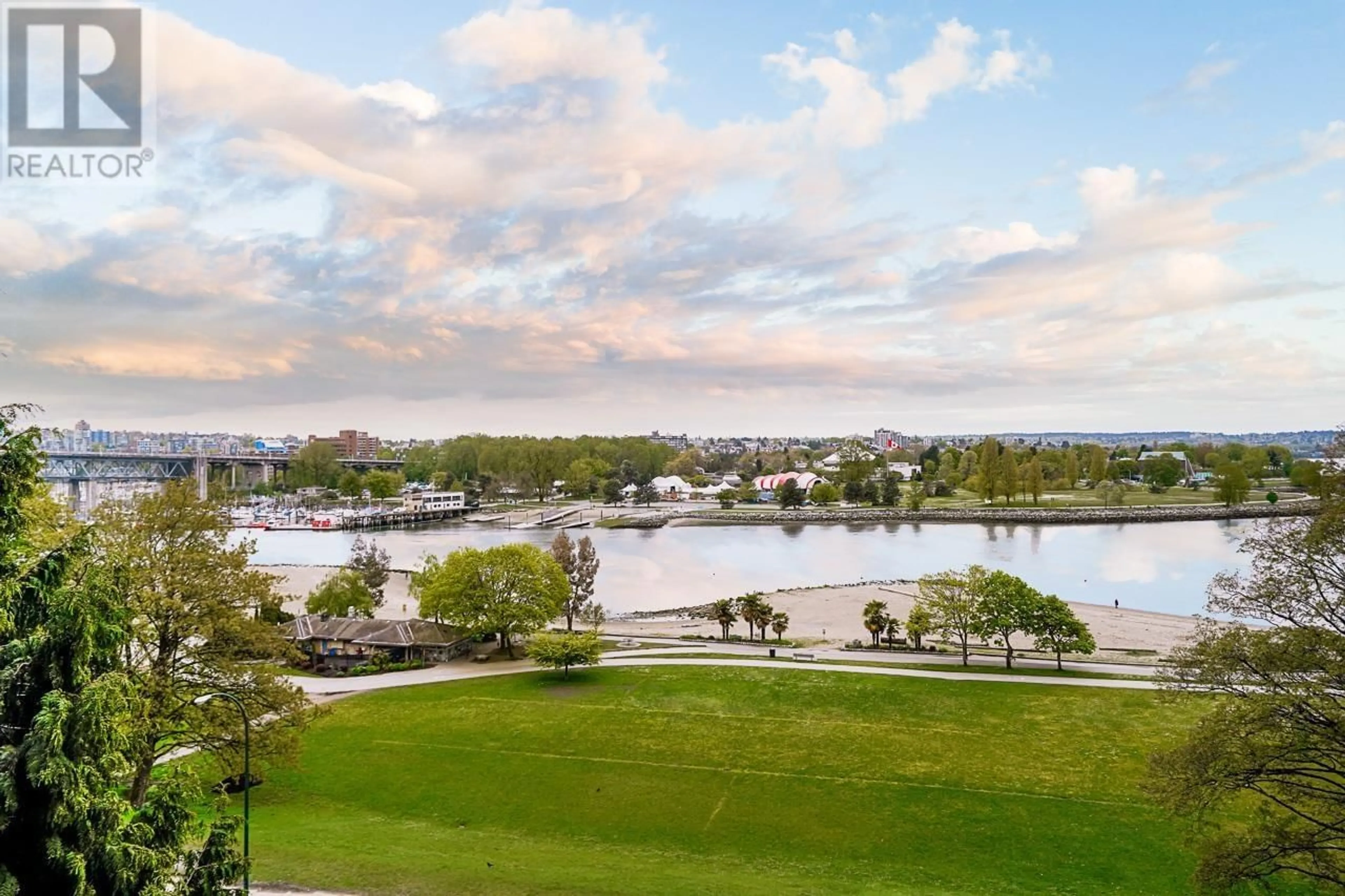 A pic from outside/outdoor area/front of a property/back of a property/a pic from drone, water/lake/river/ocean view for 603 - 1233 BEACH AVENUE, Vancouver British Columbia V6E1V4