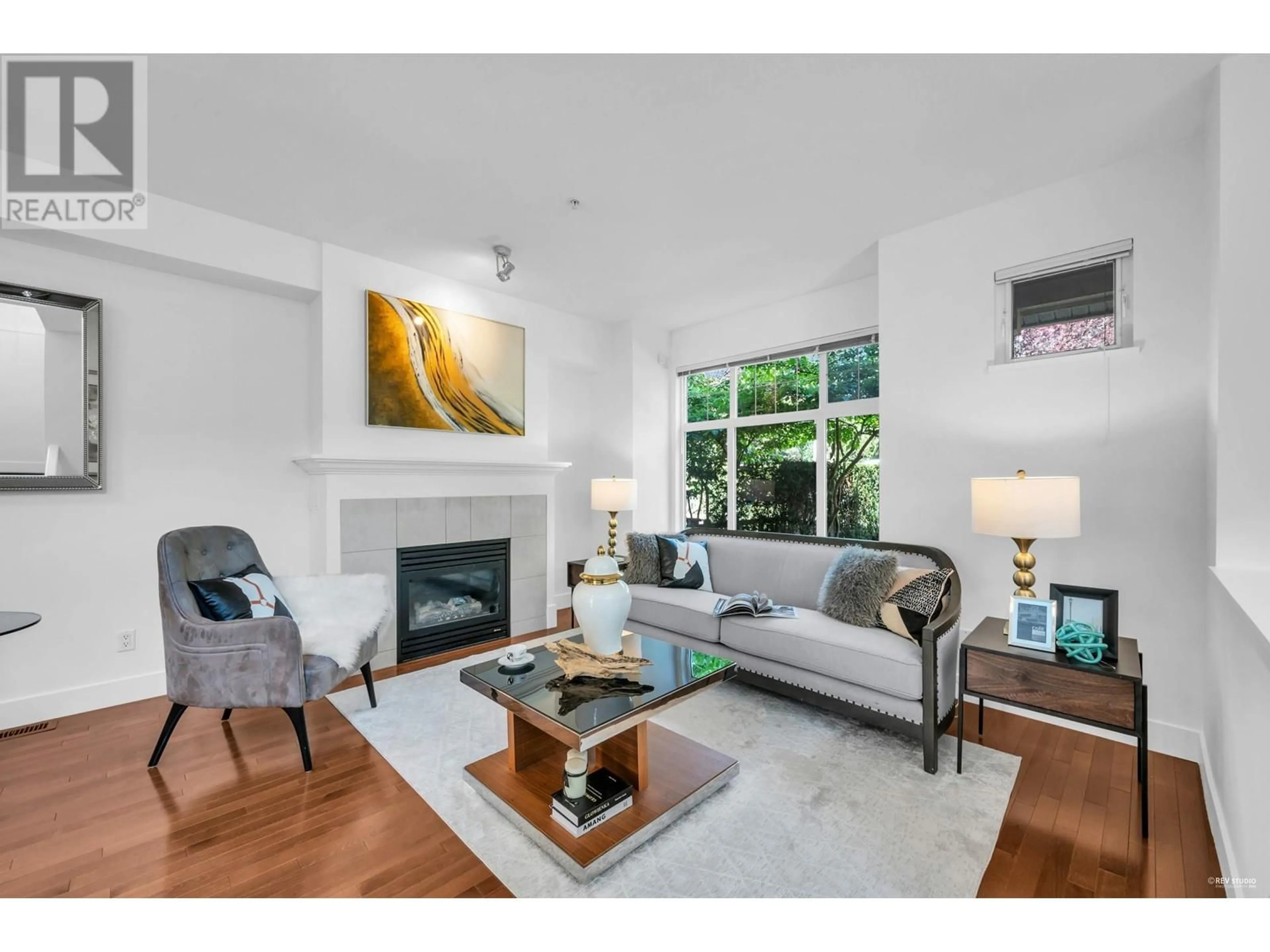 Living room with furniture, unknown for 980 58TH AVENUE, Vancouver British Columbia V6P6Y3