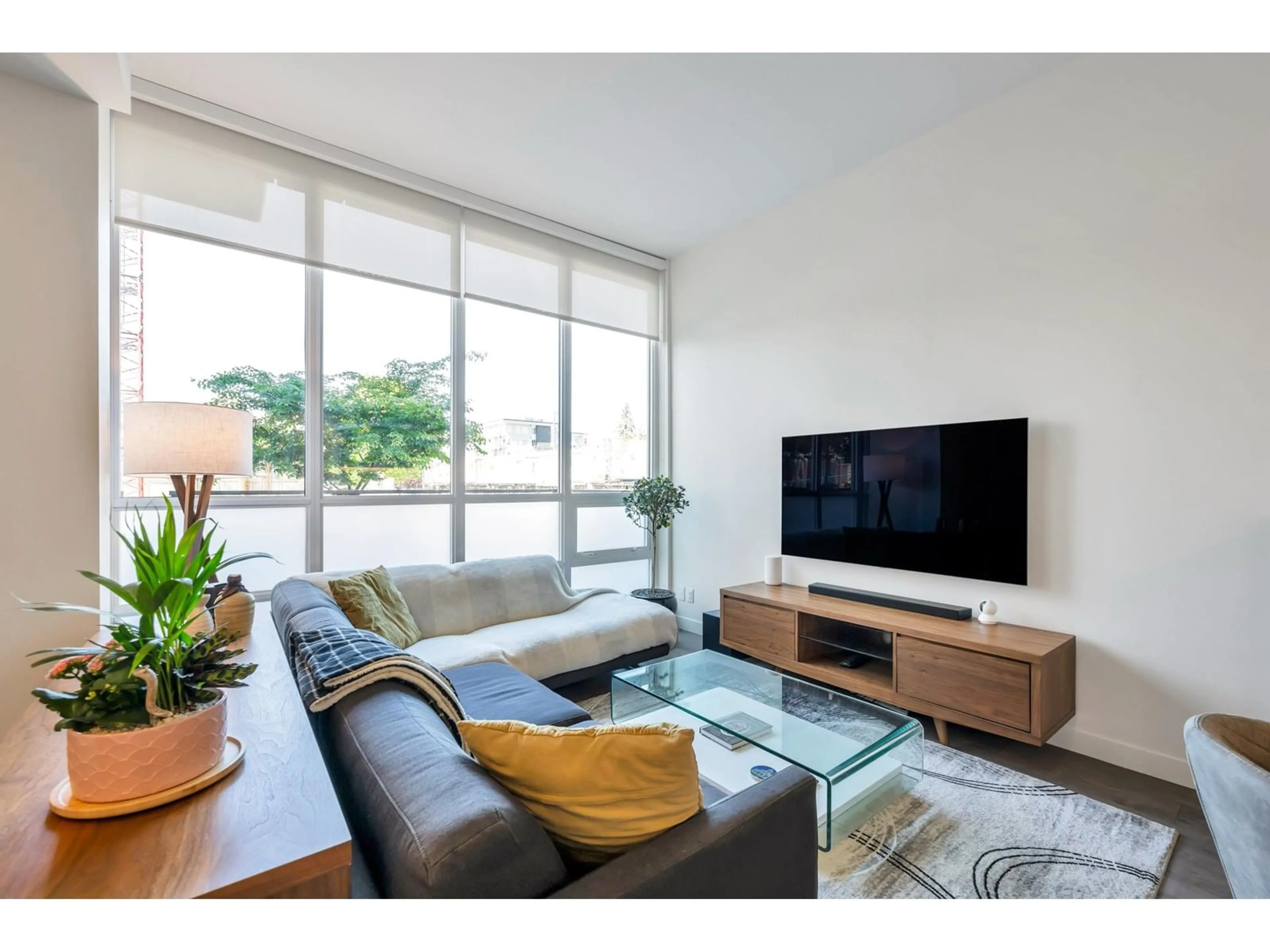 Living room with furniture, unknown for TH13 - 10388 133, Surrey British Columbia V3T0R2