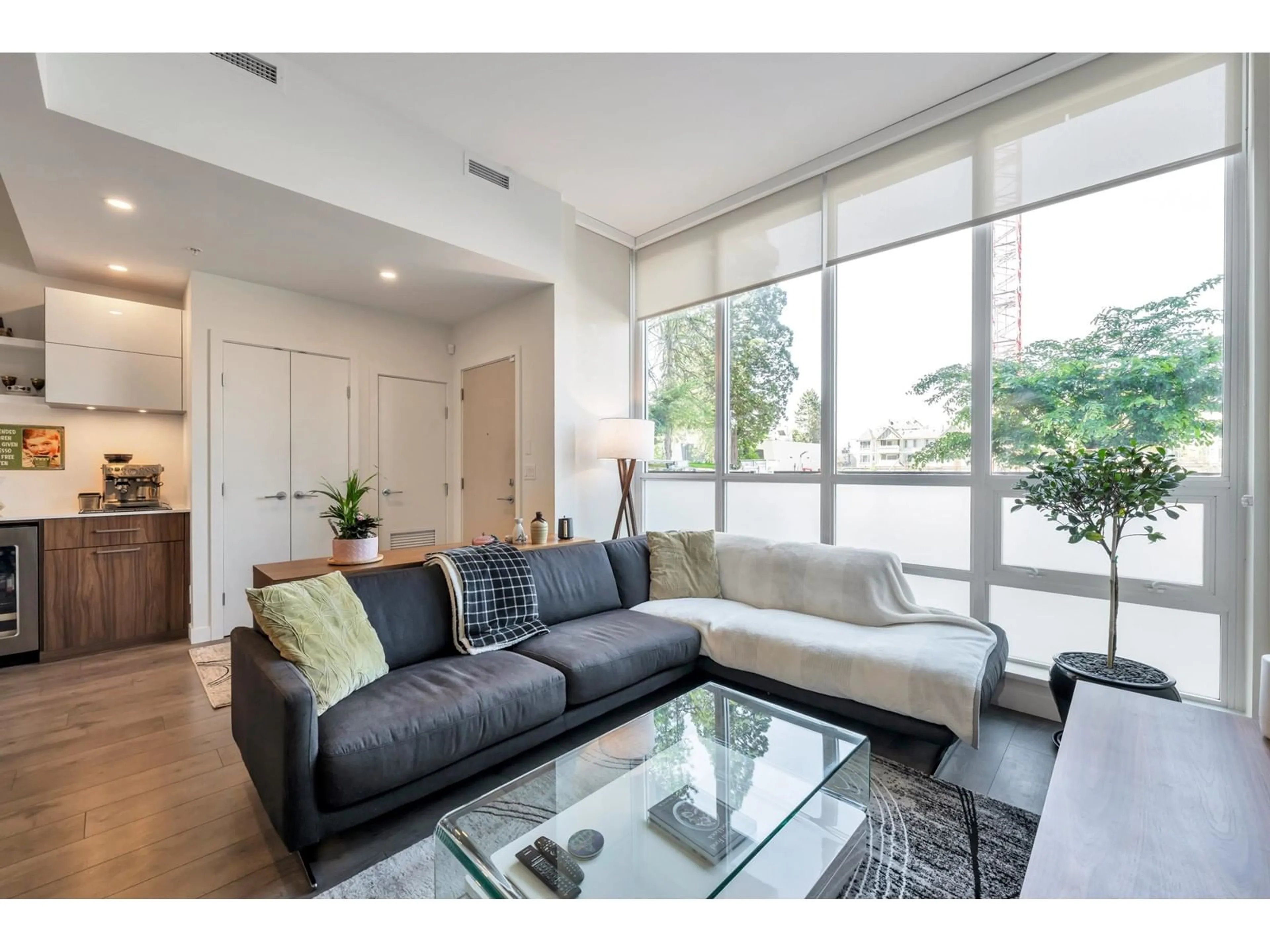 Living room with furniture, unknown for TH13 - 10388 133, Surrey British Columbia V3T0R2