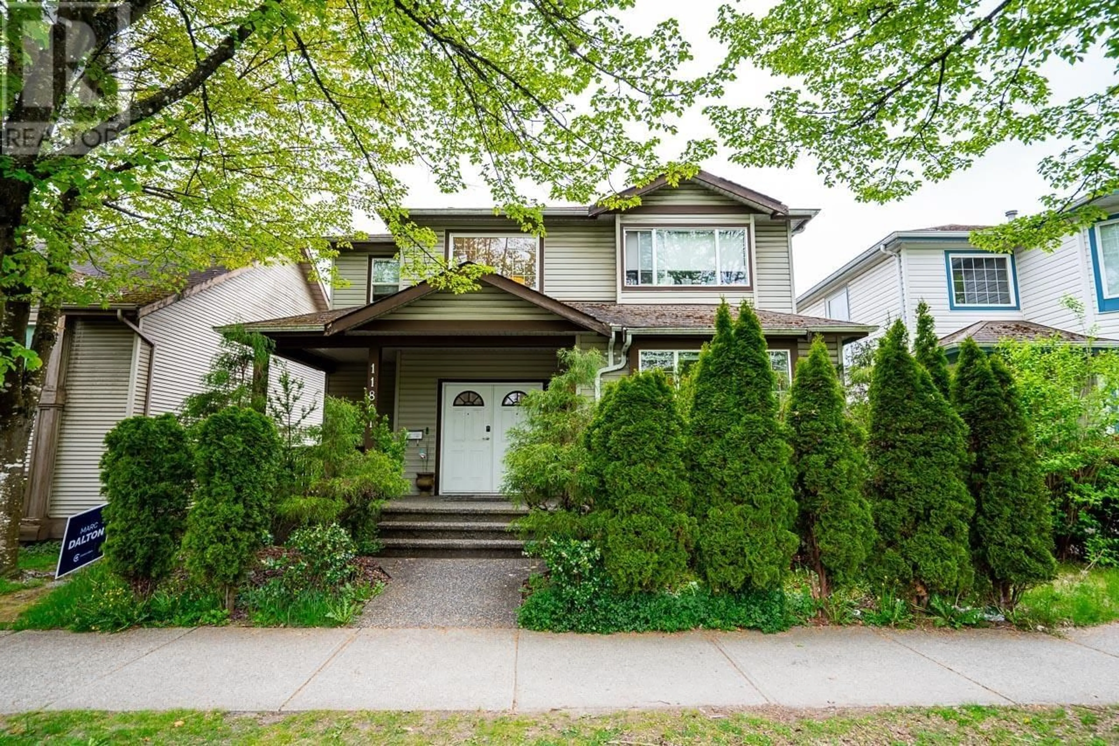 Home with vinyl exterior material, street for 11861 240 STREET, Maple Ridge British Columbia V4R1M7