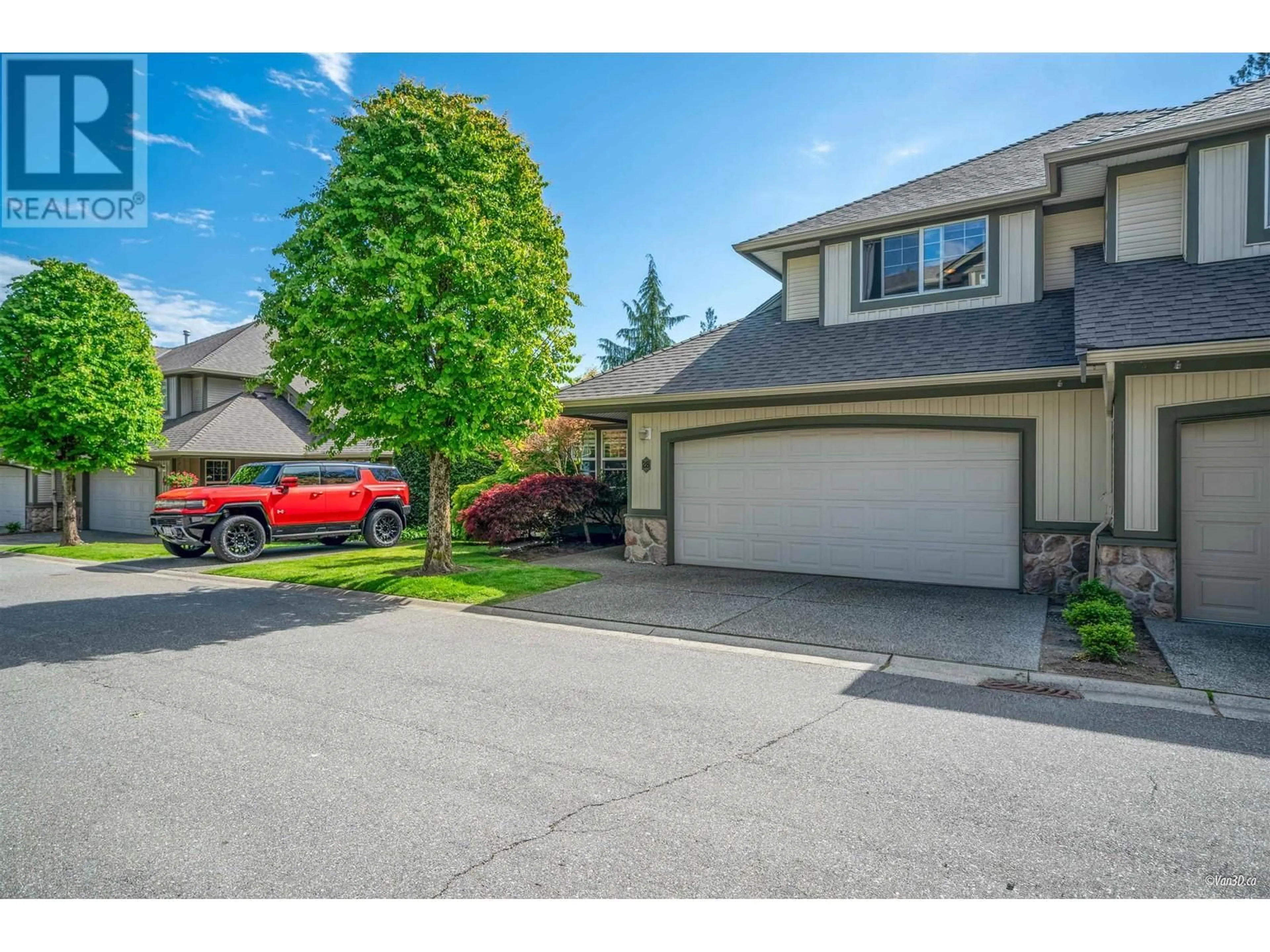A pic from outside/outdoor area/front of a property/back of a property/a pic from drone, street for 28 - 23281 KANAKA WAY, Maple Ridge British Columbia V2W1Z2