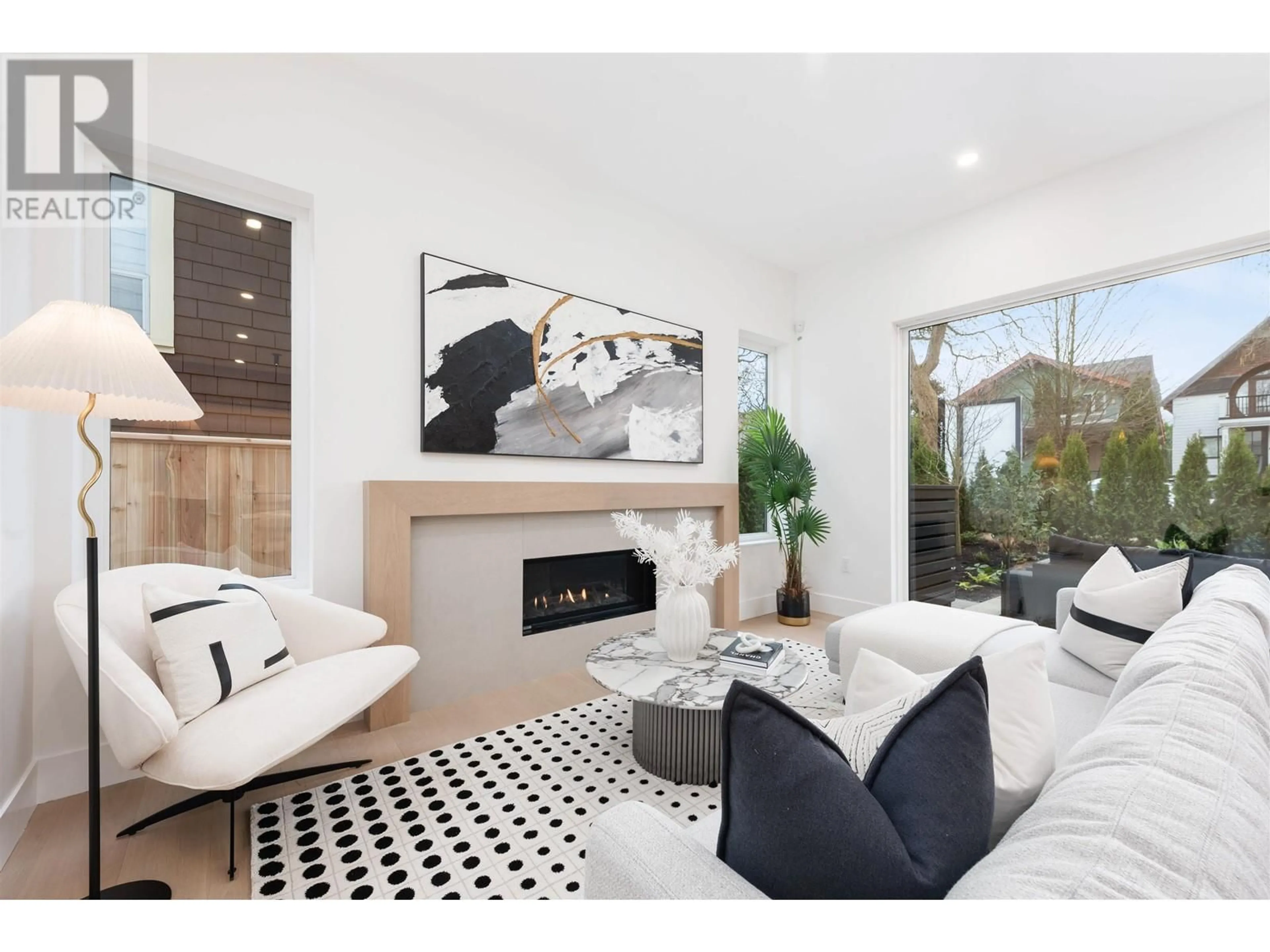 Living room with furniture, unknown for 1 - 3151 10TH AVENUE, Vancouver British Columbia V6K2L1