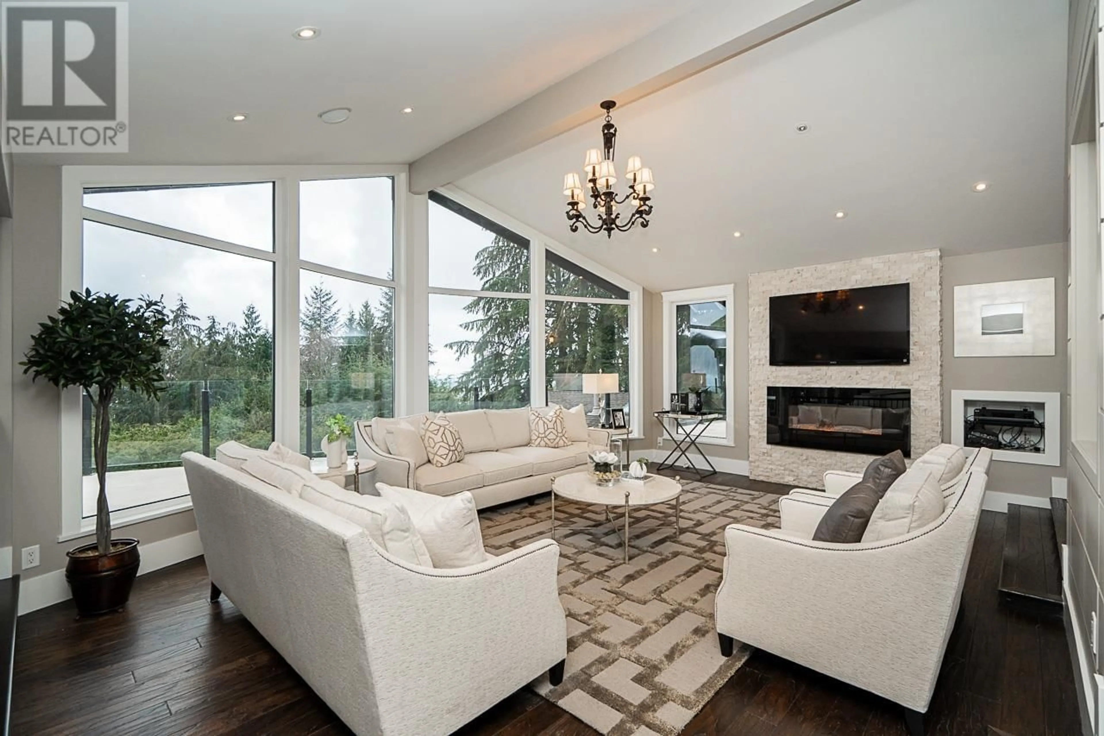 Living room with furniture, unknown for 1575 CHARTWELL DRIVE, West Vancouver British Columbia V7S2R9