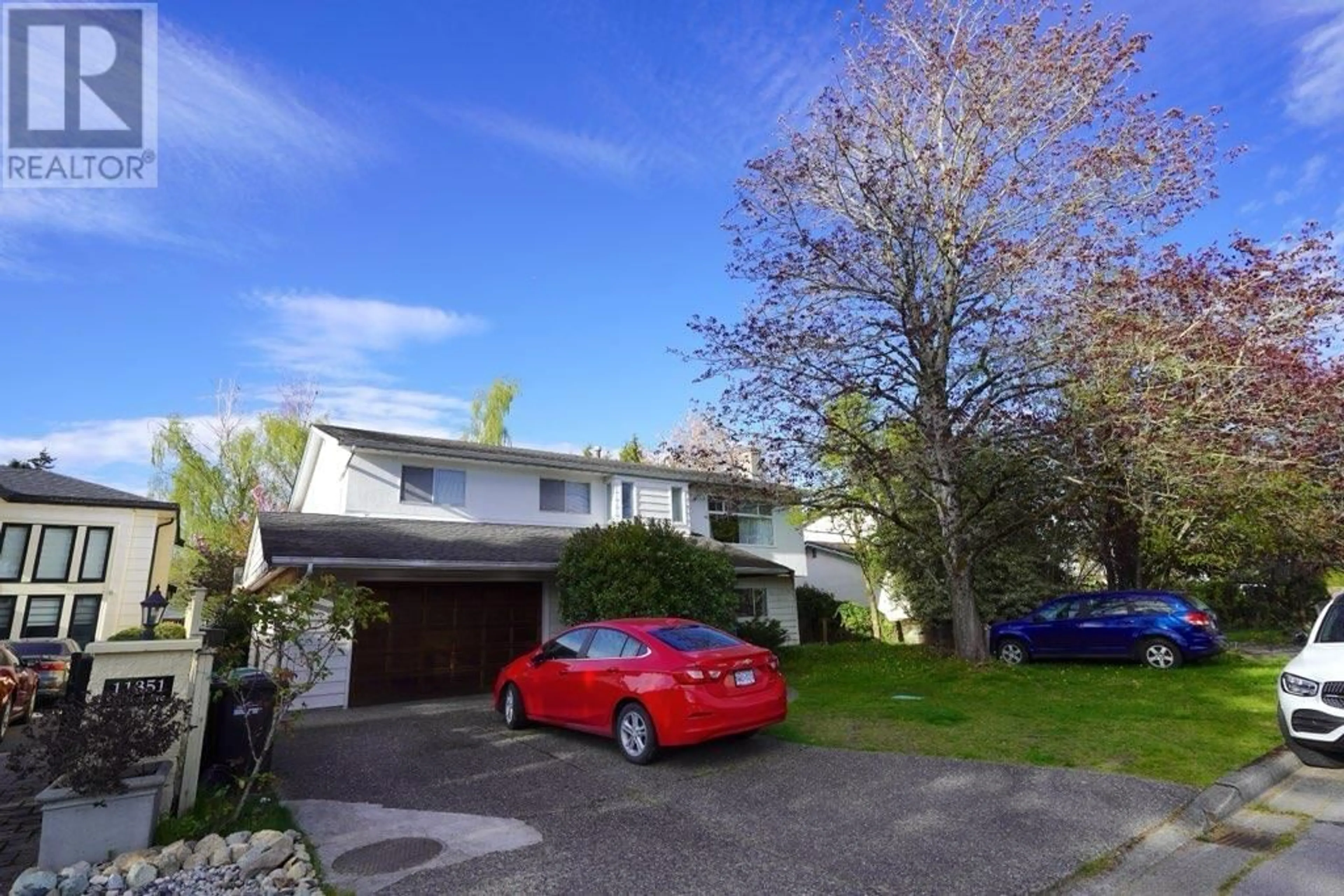 A pic from outside/outdoor area/front of a property/back of a property/a pic from drone, street for 11371 SEAPORT AVENUE, Richmond British Columbia V7A3E2