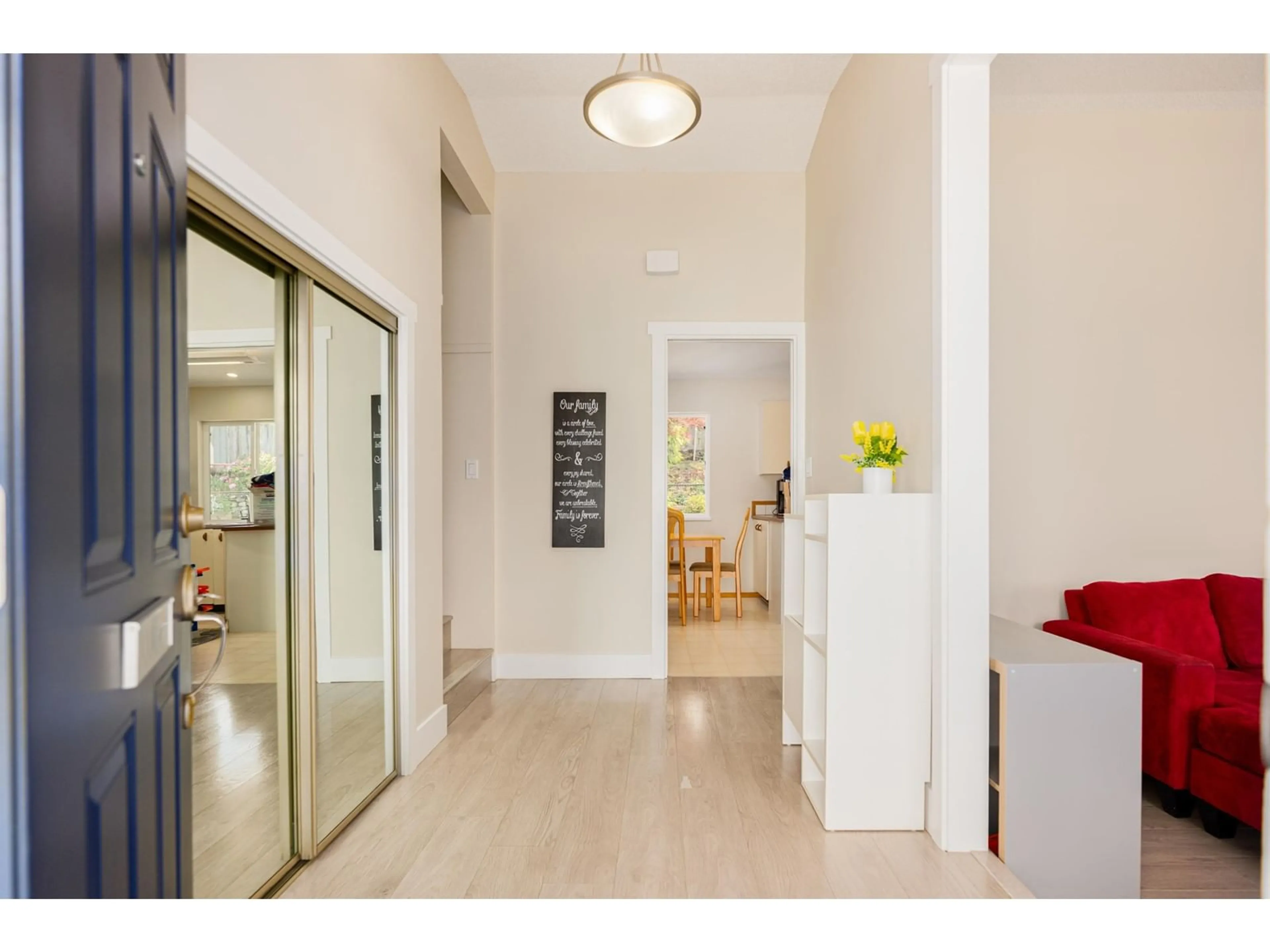 Indoor foyer for 7642 GARFIELD, Delta British Columbia V4C4E5