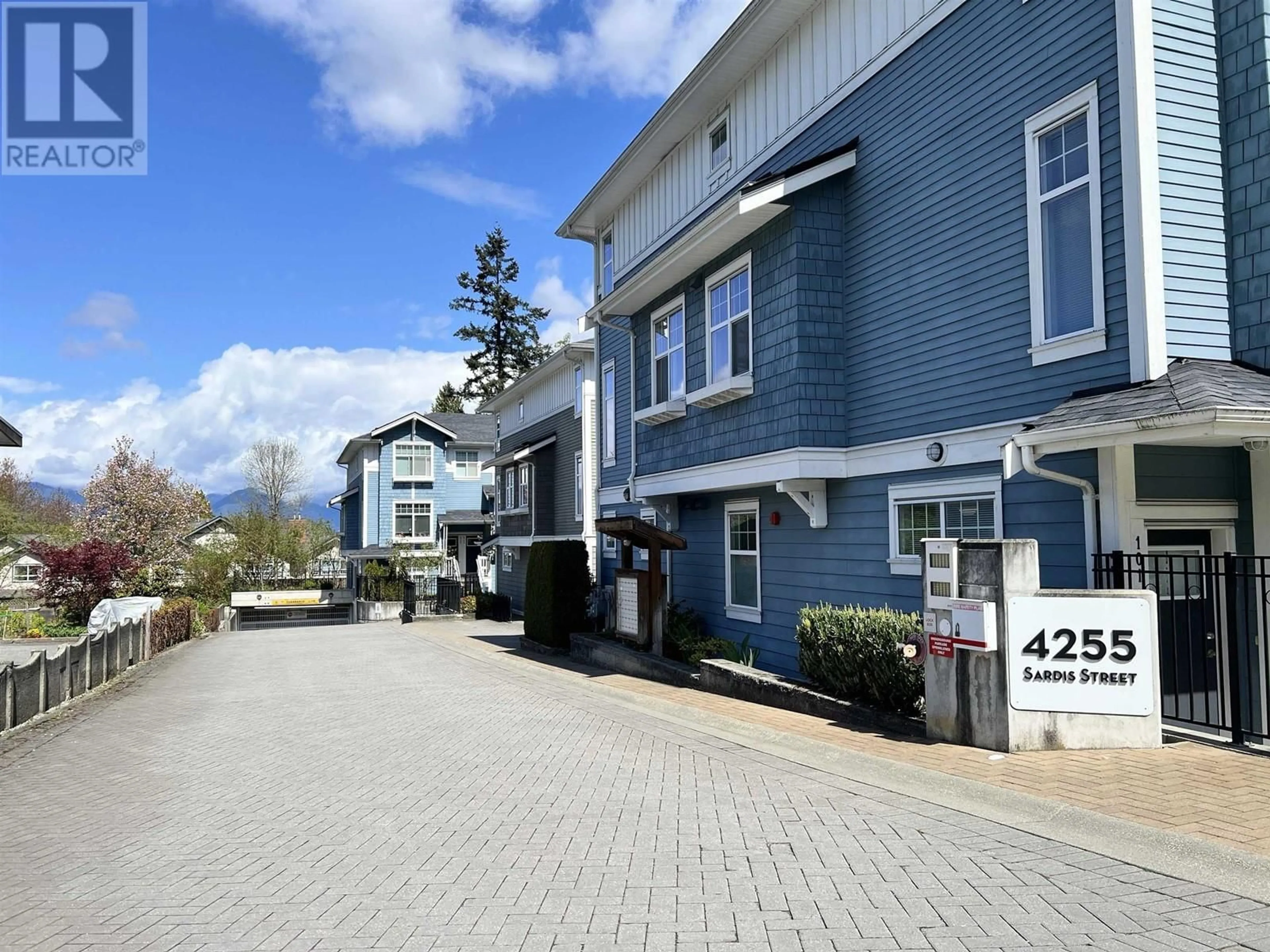 A pic from outside/outdoor area/front of a property/back of a property/a pic from drone, street for 116 - 4255 SARDIS STREET, Burnaby British Columbia V5H1K6