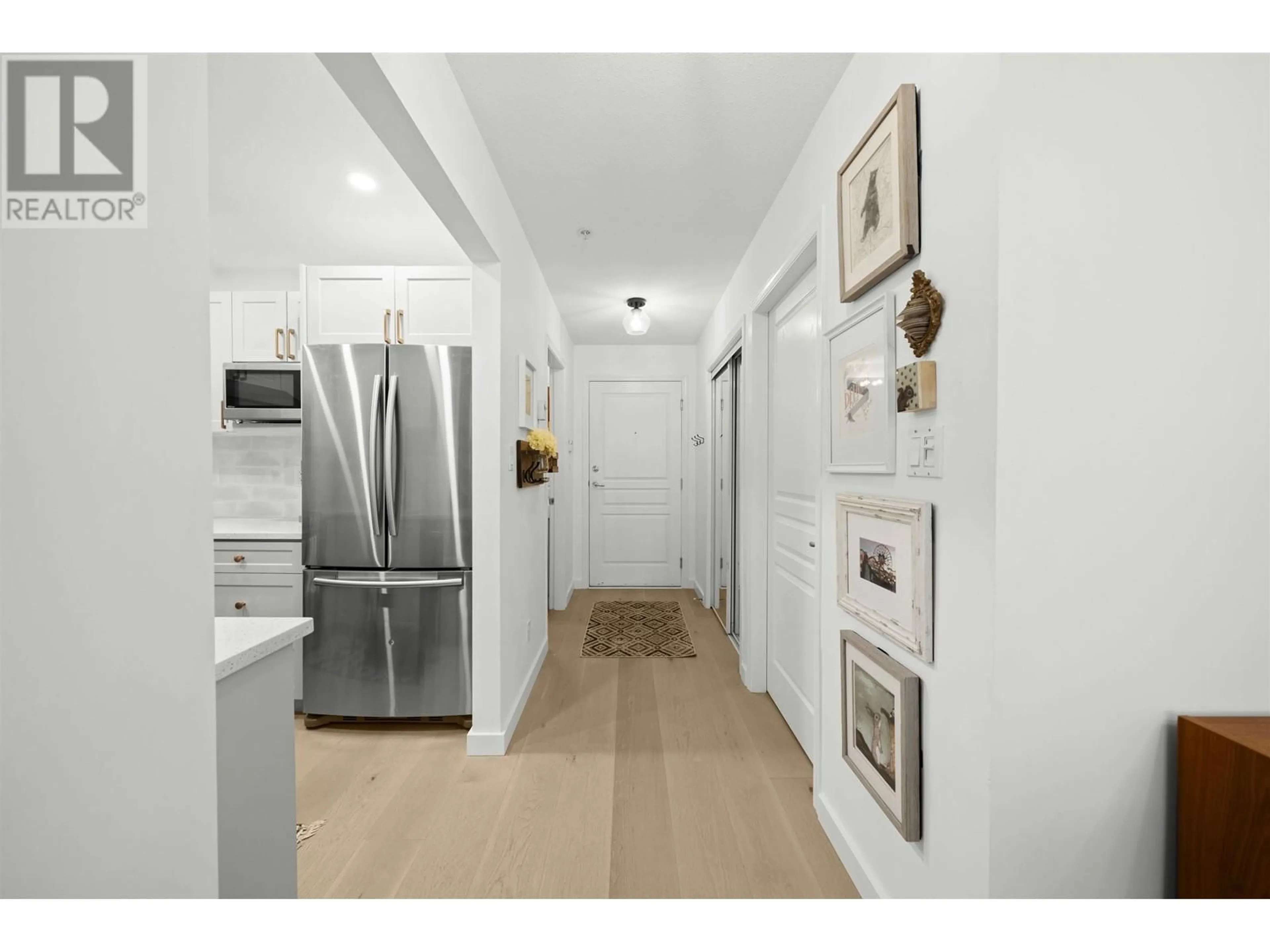 Indoor entryway for 202 - 3333 4TH AVENUE, Vancouver British Columbia V6R4R9