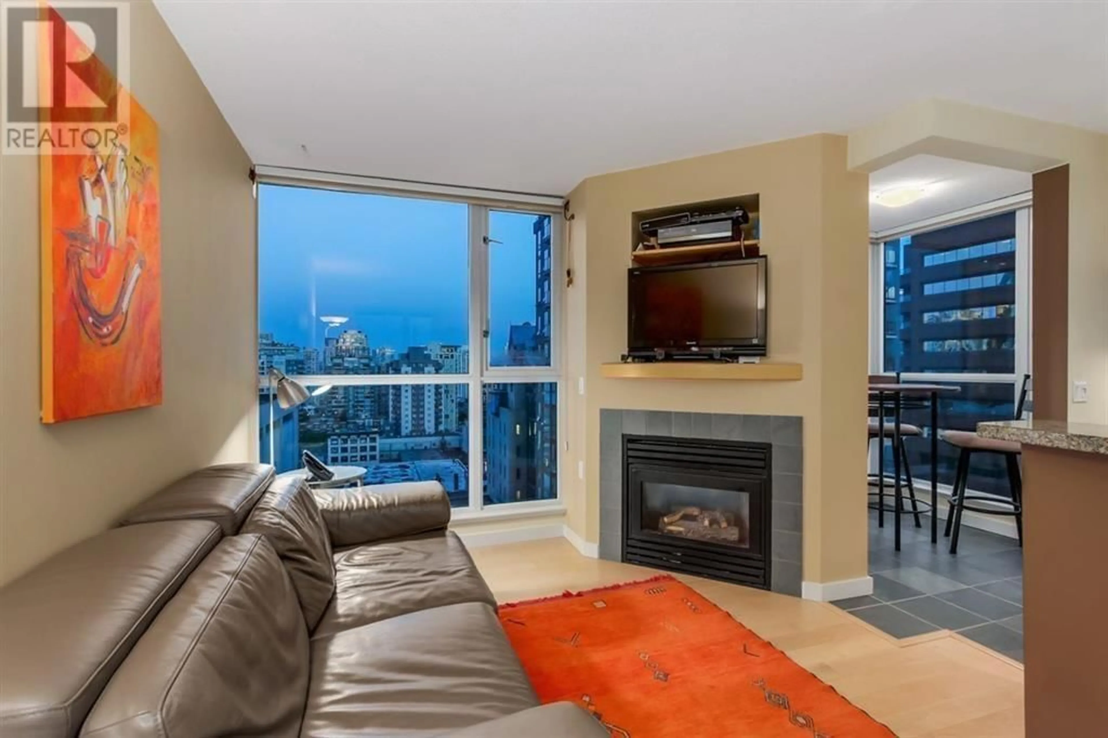 Living room with furniture, unknown for 1509 - 1068 HORNBY STREET, Vancouver British Columbia V6Z2Y7