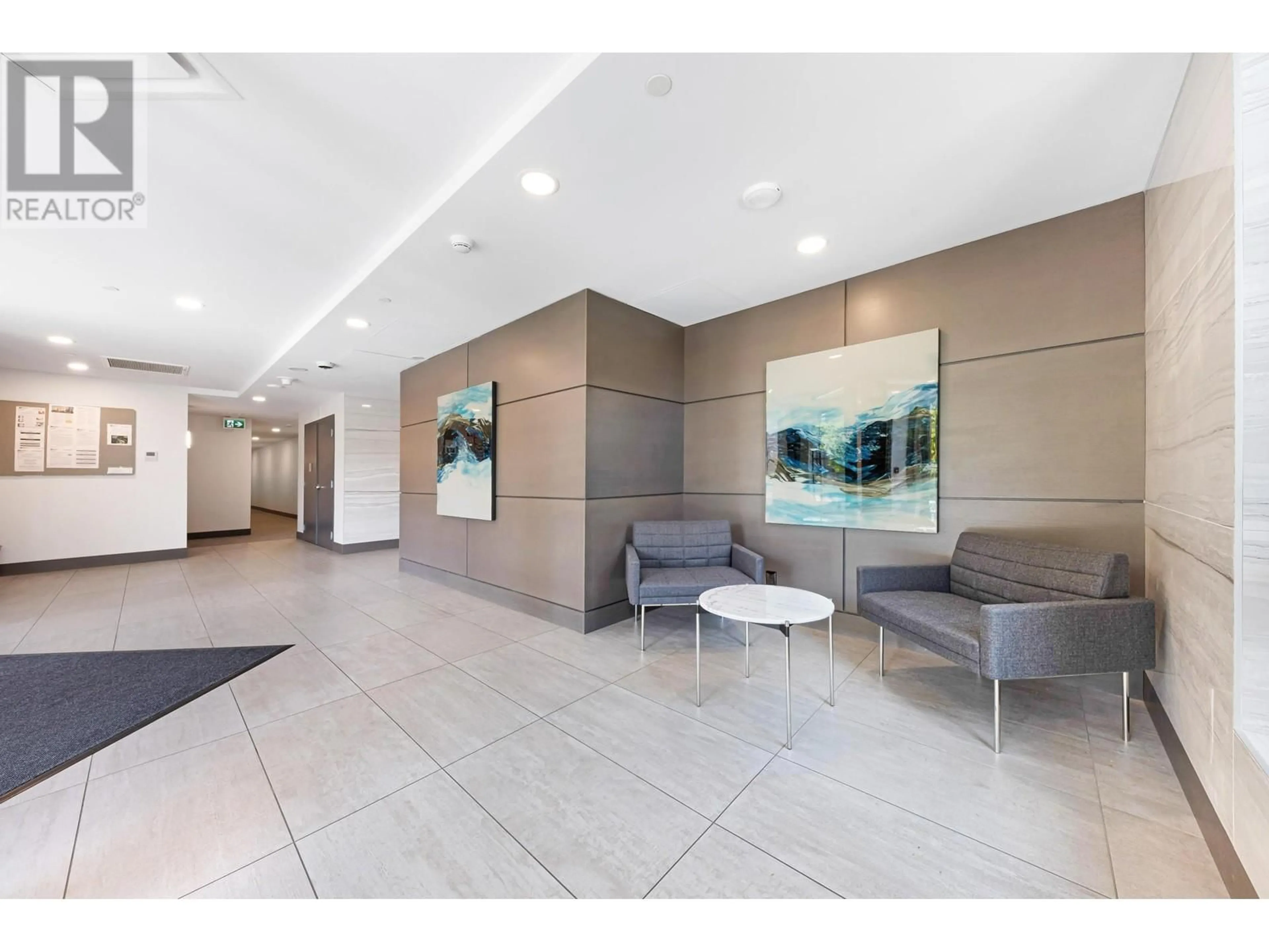 Lobby for 301 - 2707 LIBRARY LANE, North Vancouver British Columbia V7J0C6