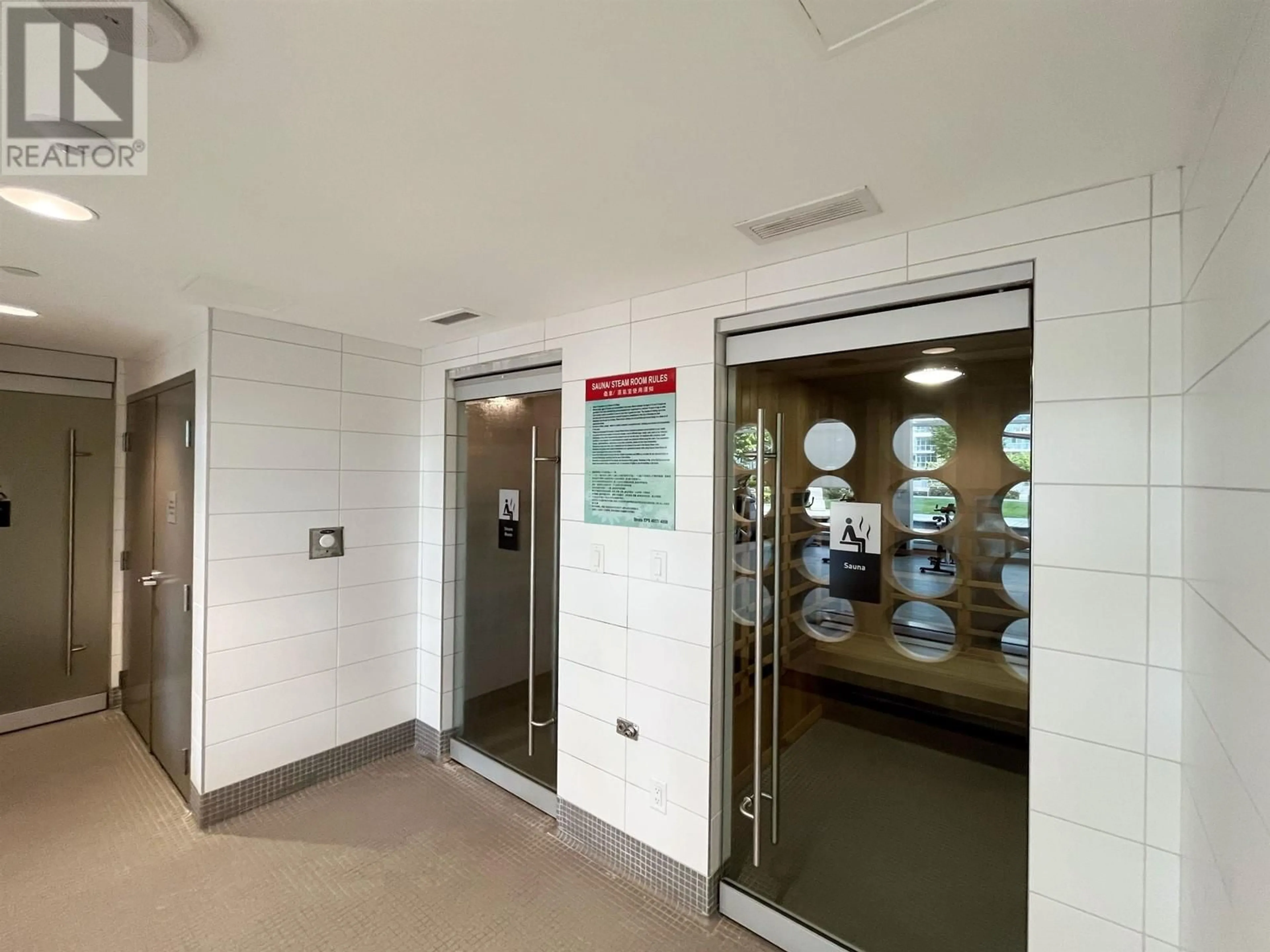 Indoor foyer for 3002 - 4670 ASSEMBLY WAY, Burnaby British Columbia V5H0H3