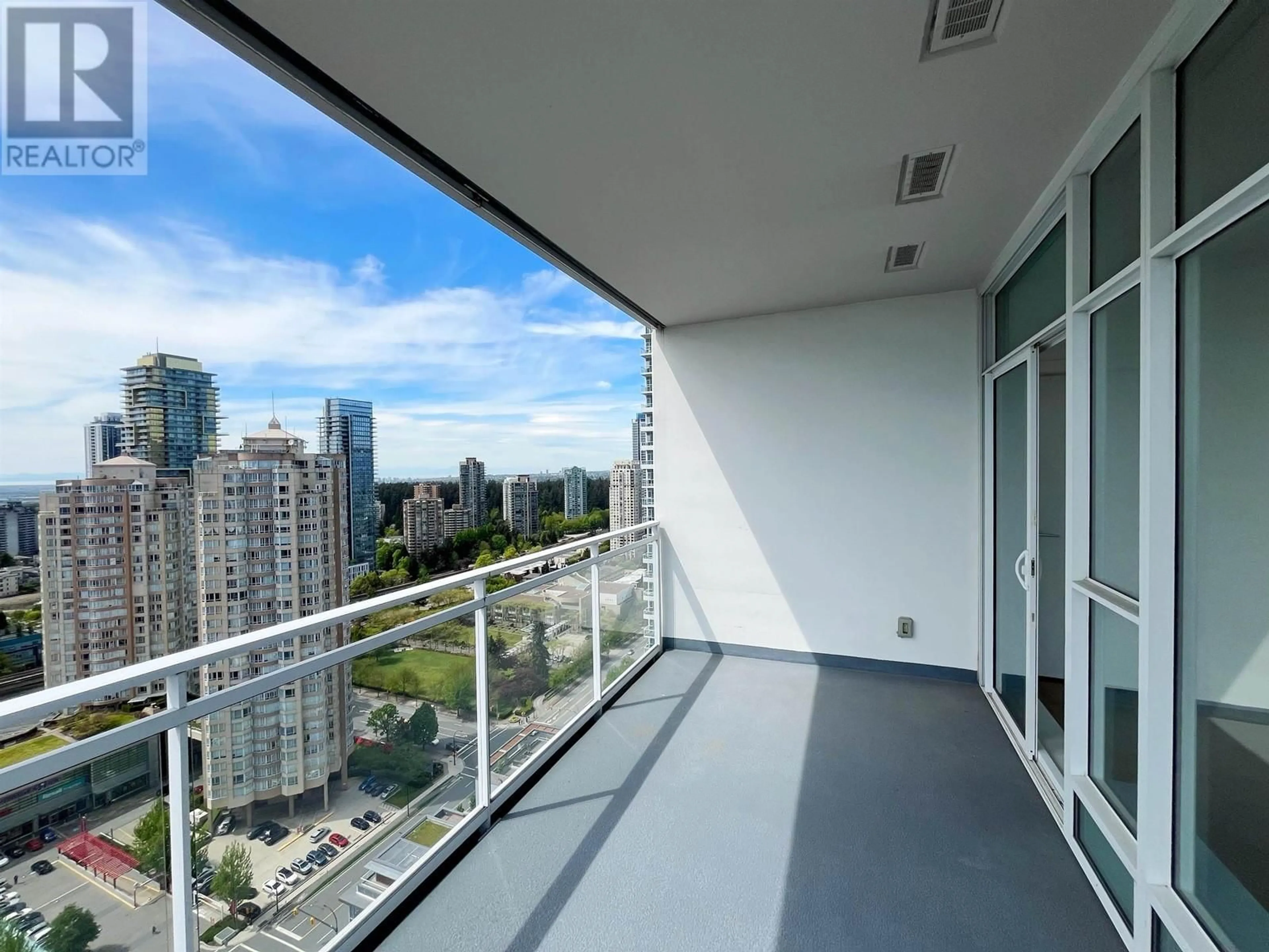 Balcony in the apartment, city buildings view from balcony for 3002 - 4670 ASSEMBLY WAY, Burnaby British Columbia V5H0H3