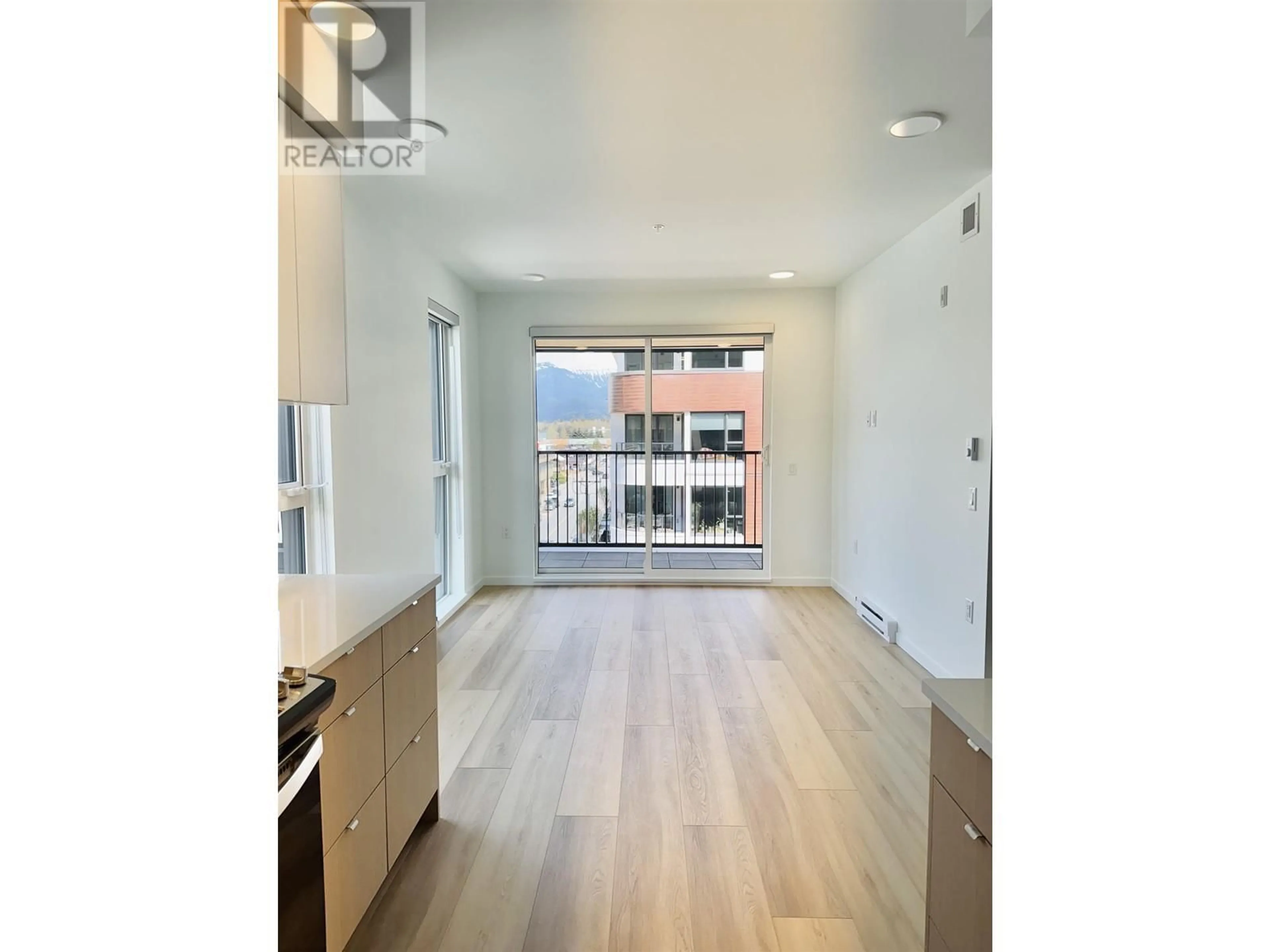 Unknown for 401 - 37994 SECOND AVENUE, Squamish British Columbia V8B0C3