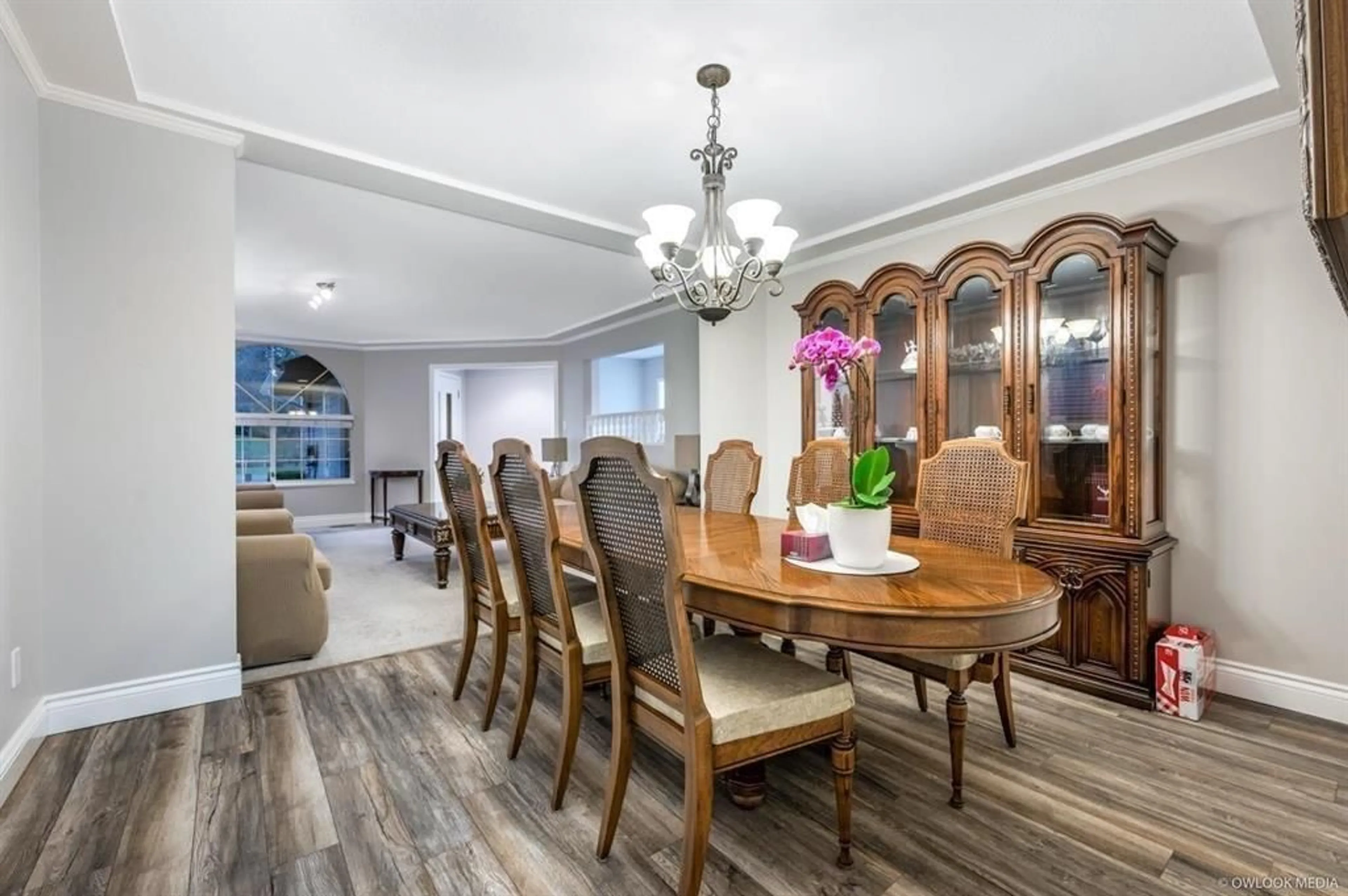 Dining room, wood/laminate floor for 6077 BOUNDARY WEST, Surrey British Columbia V3X2A7