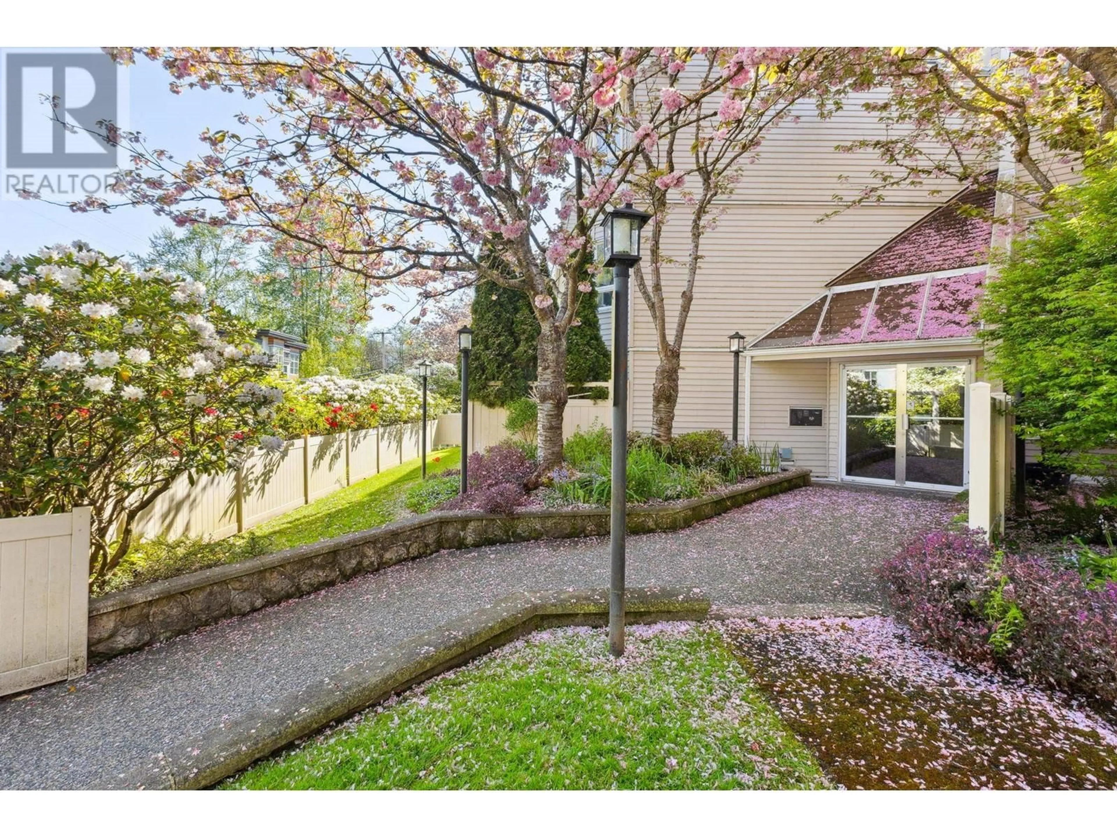 Patio, street for 204 - 1155 ROSS ROAD, North Vancouver British Columbia V7K1C6