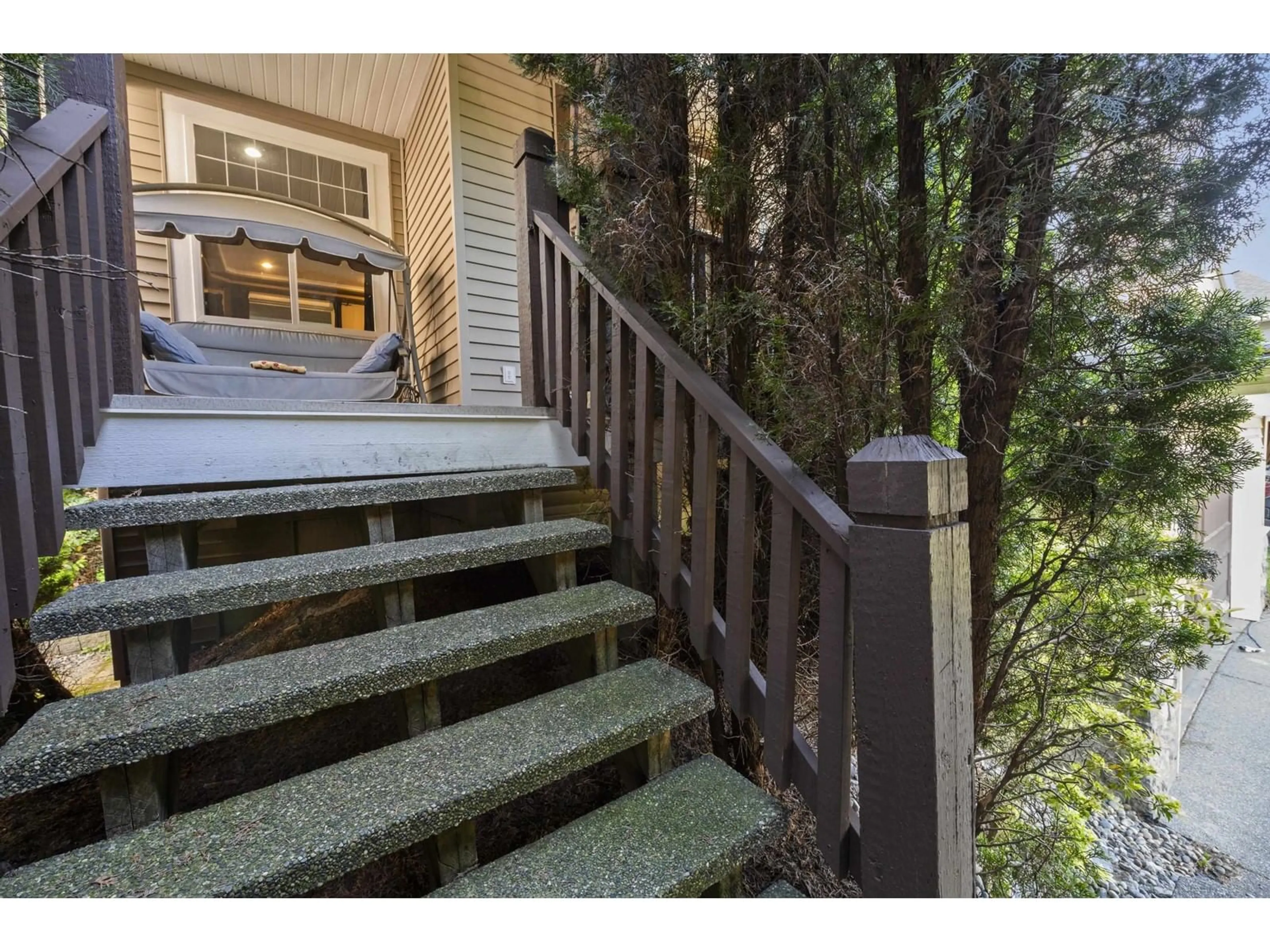 Stairs for 3320 HARVEST, Abbotsford British Columbia V3G2Y6