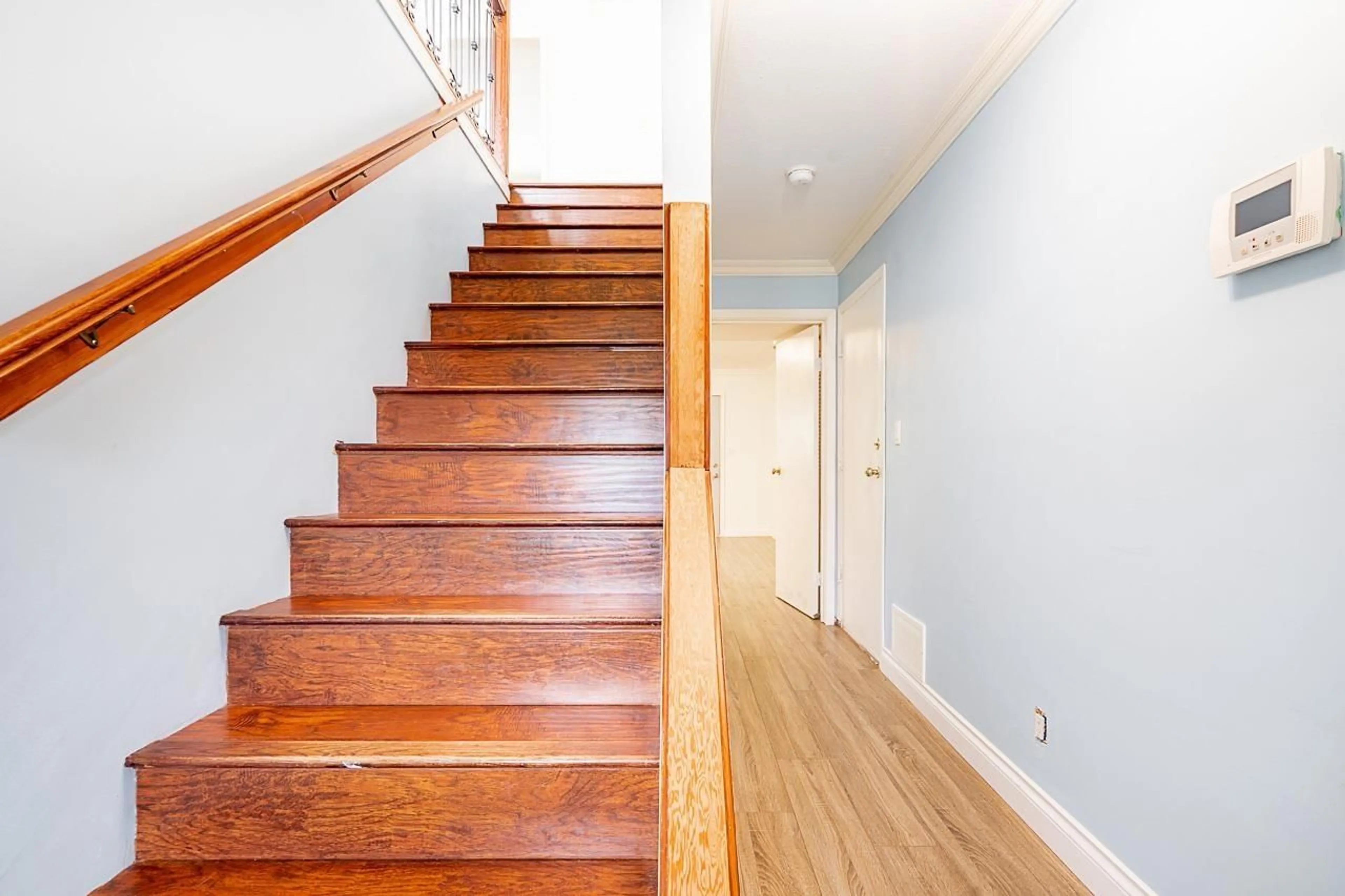 Stairs for 7730 JUNIPER, Mission British Columbia V2V6G1