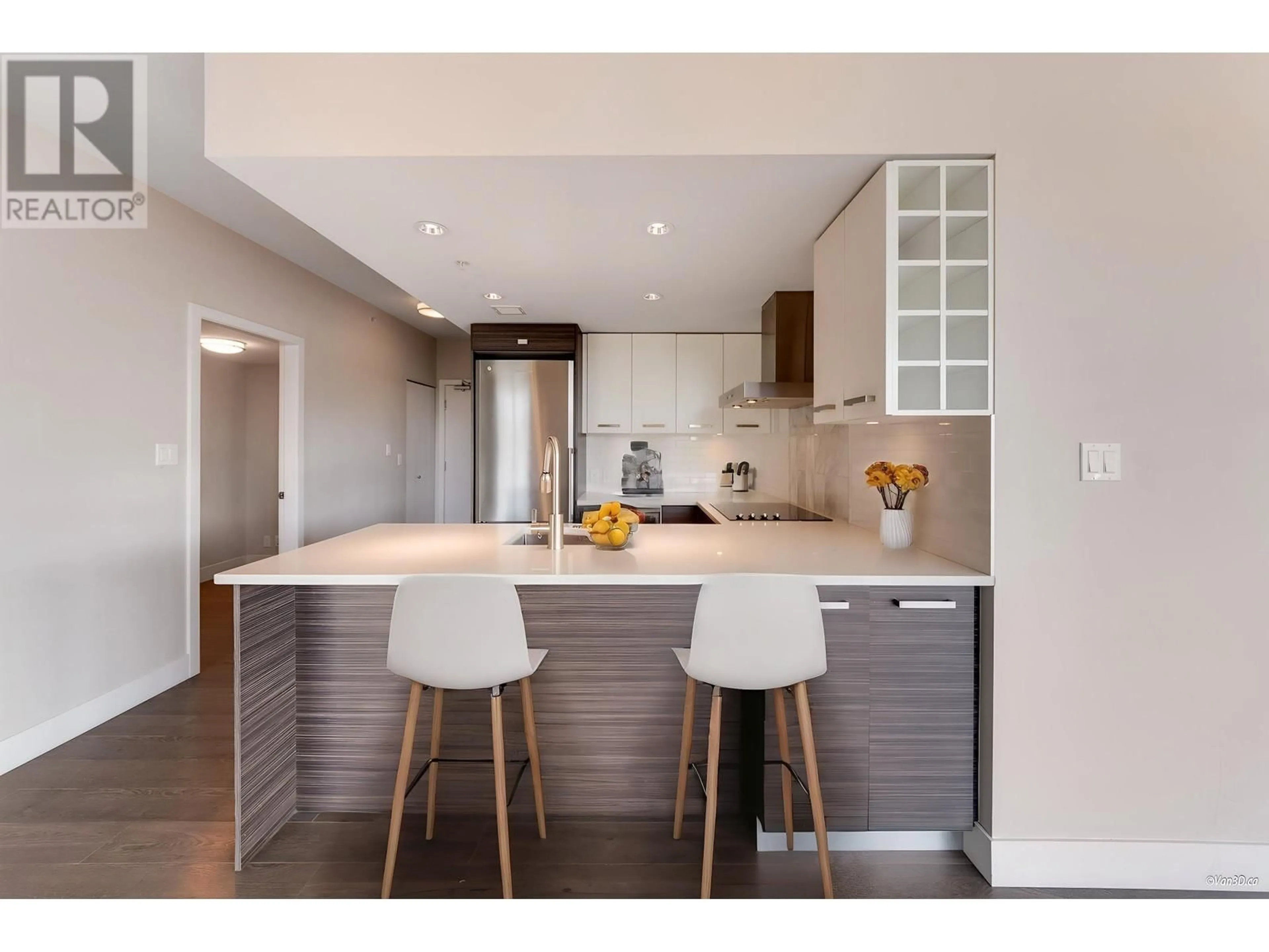 Contemporary kitchen, wood/laminate floor for 602 - 1783 MANITOBA STREET, Vancouver British Columbia V5Y0K1
