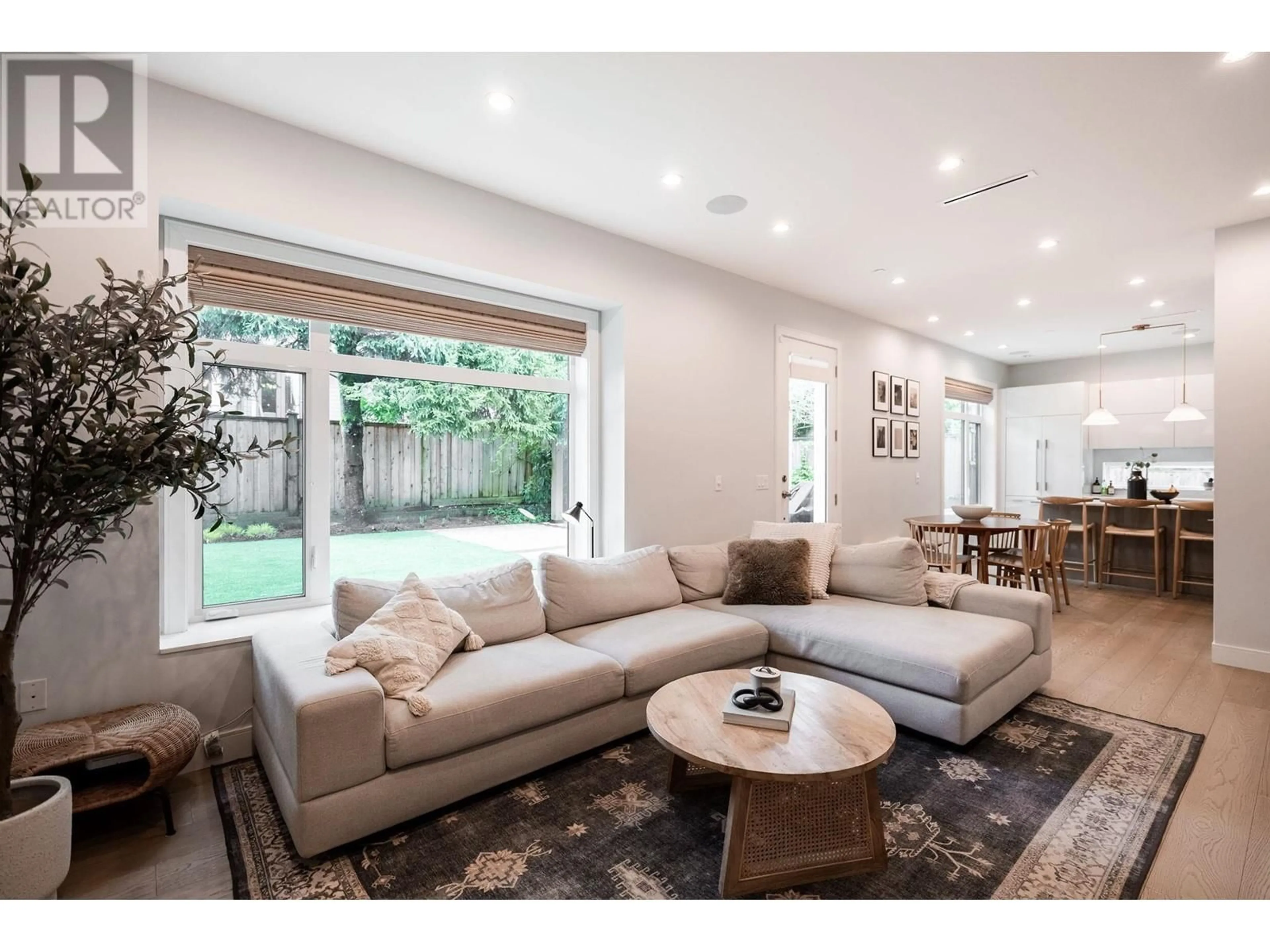 Living room with furniture, unknown for 3337 40TH AVENUE, Vancouver British Columbia V6N3B5