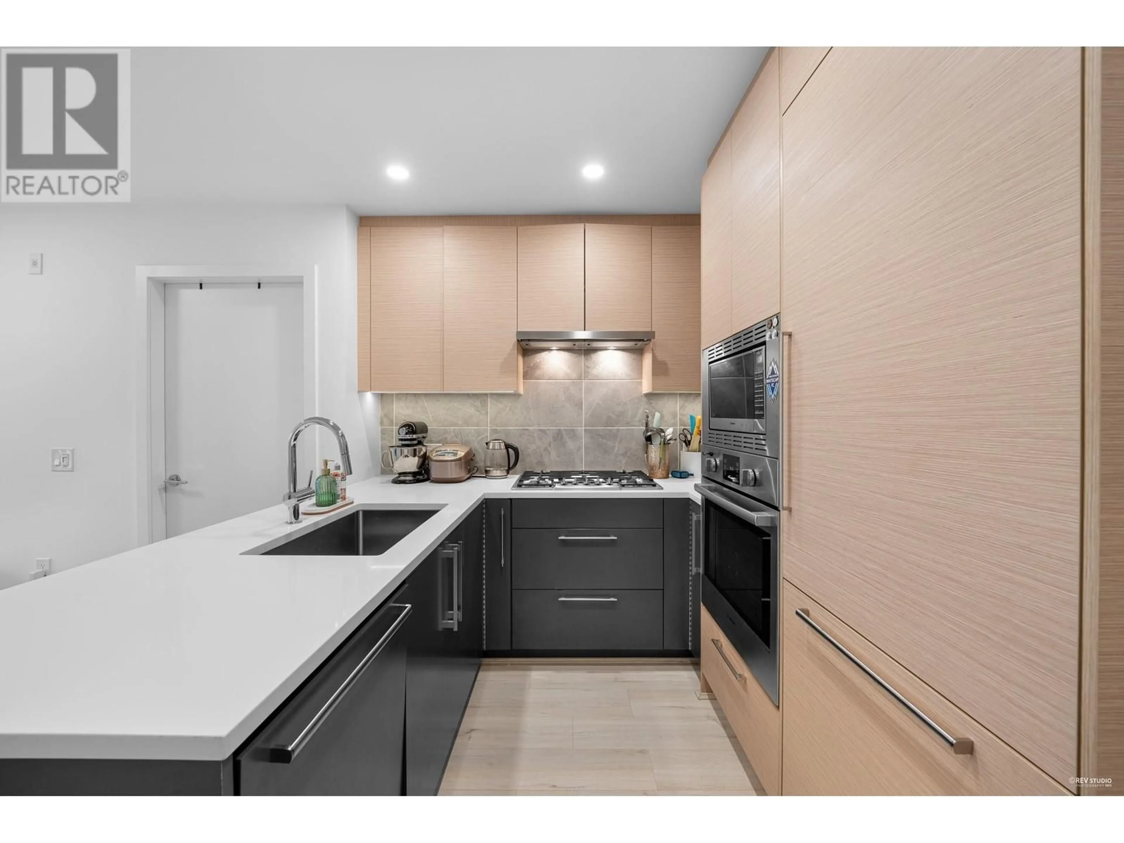Unknown for 605 - 8888 OSLER STREET, Vancouver British Columbia V6P4G2