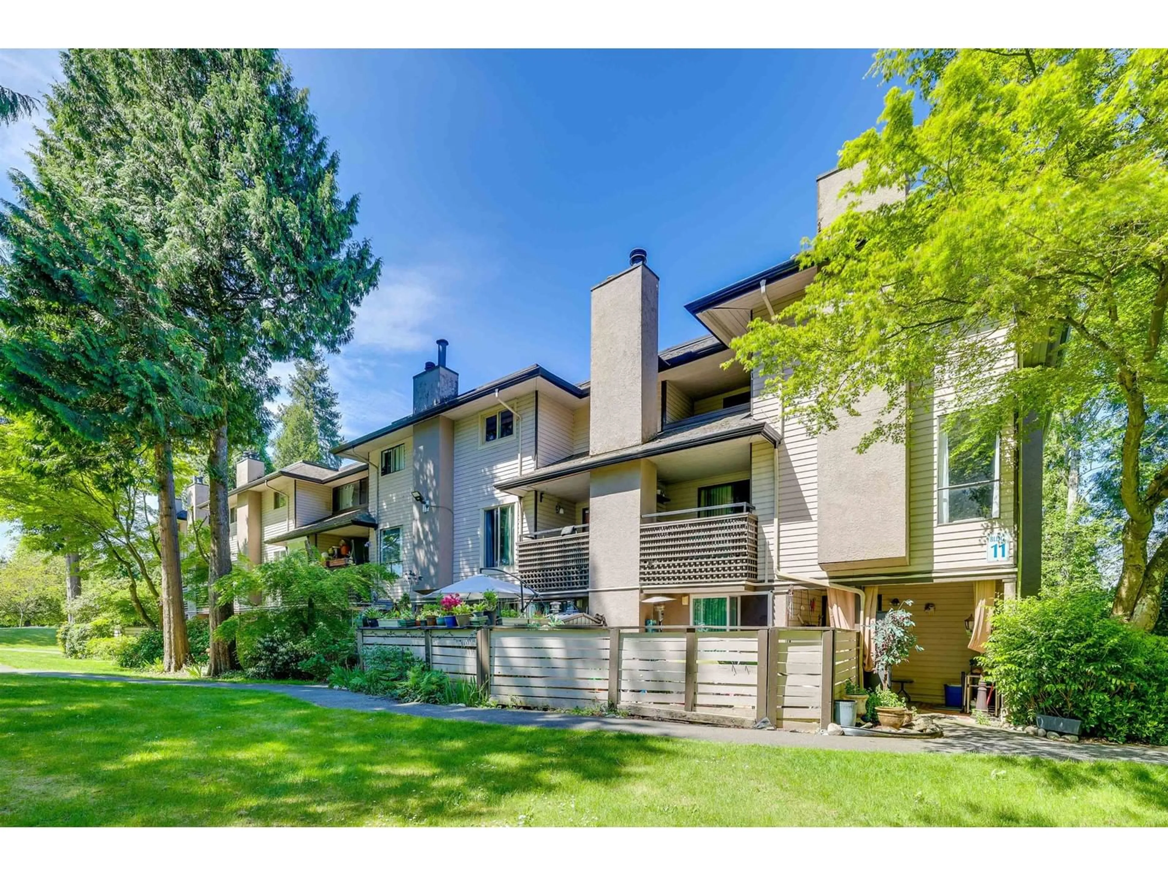 Unknown for 10618 HOLLY PARK, Surrey British Columbia V3R6X9