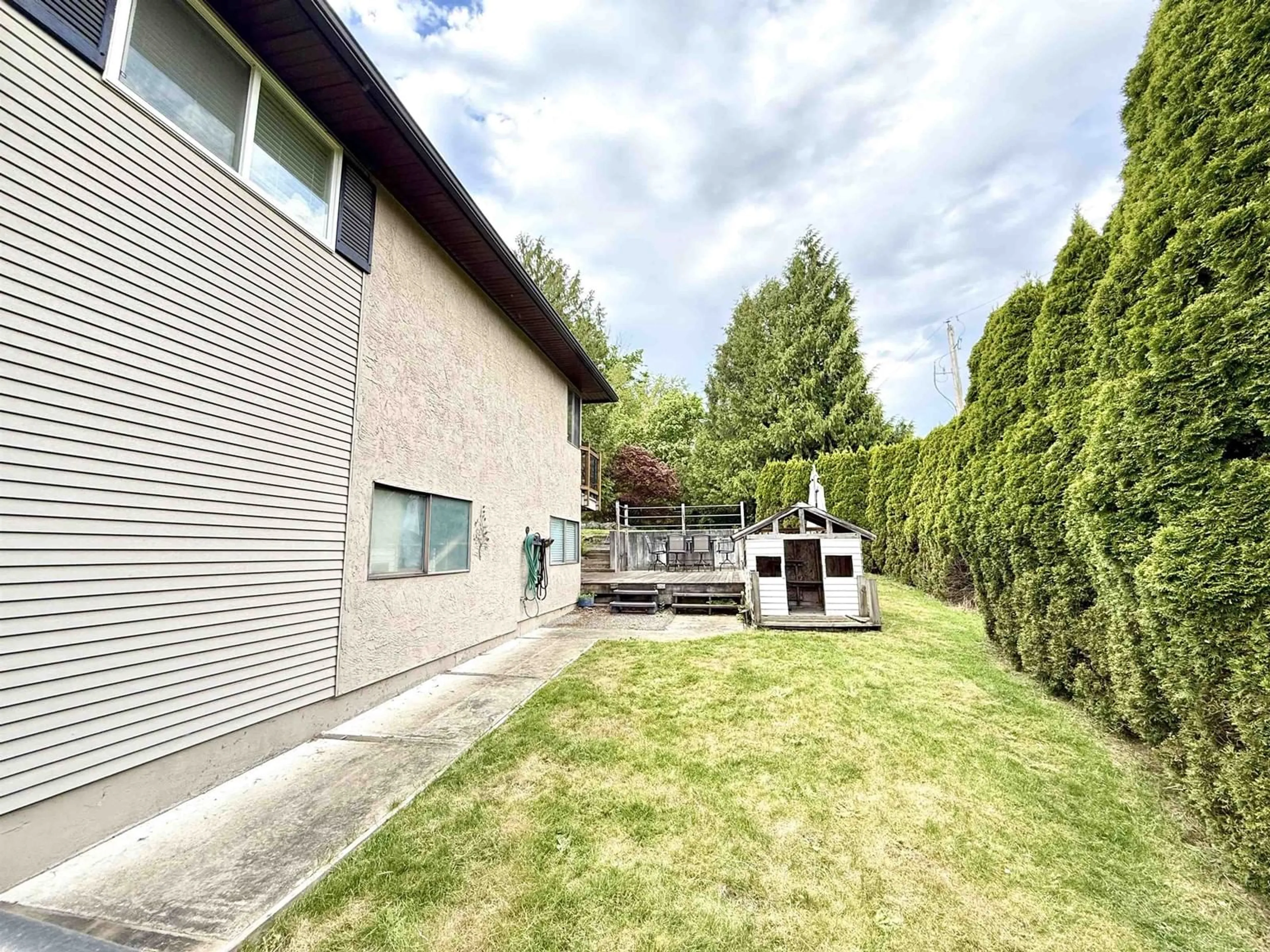 Patio, street for 47600 MOUNTAIN PARK DRIVE, Chilliwack British Columbia V2P7P6