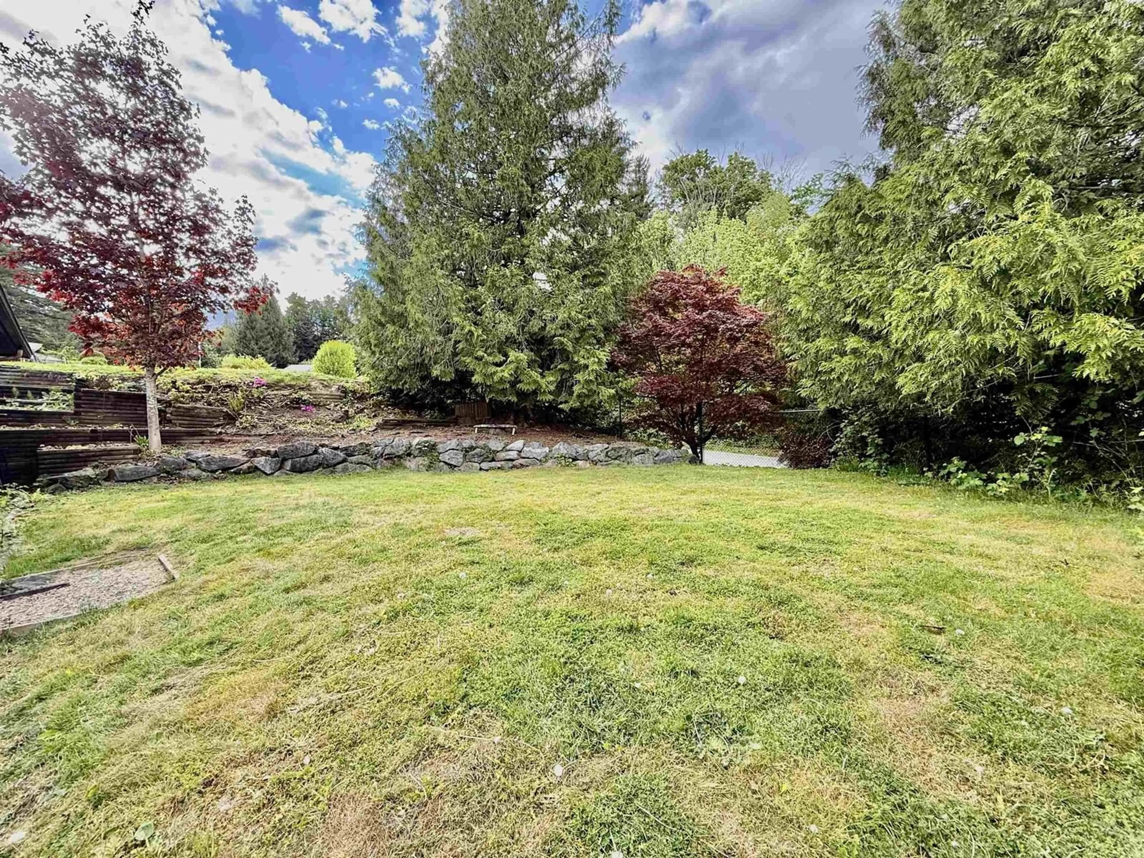 A pic from outside/outdoor area/front of a property/back of a property/a pic from drone, water/lake/river/ocean view for 47600 MOUNTAIN PARK DRIVE, Chilliwack British Columbia V2P7P6