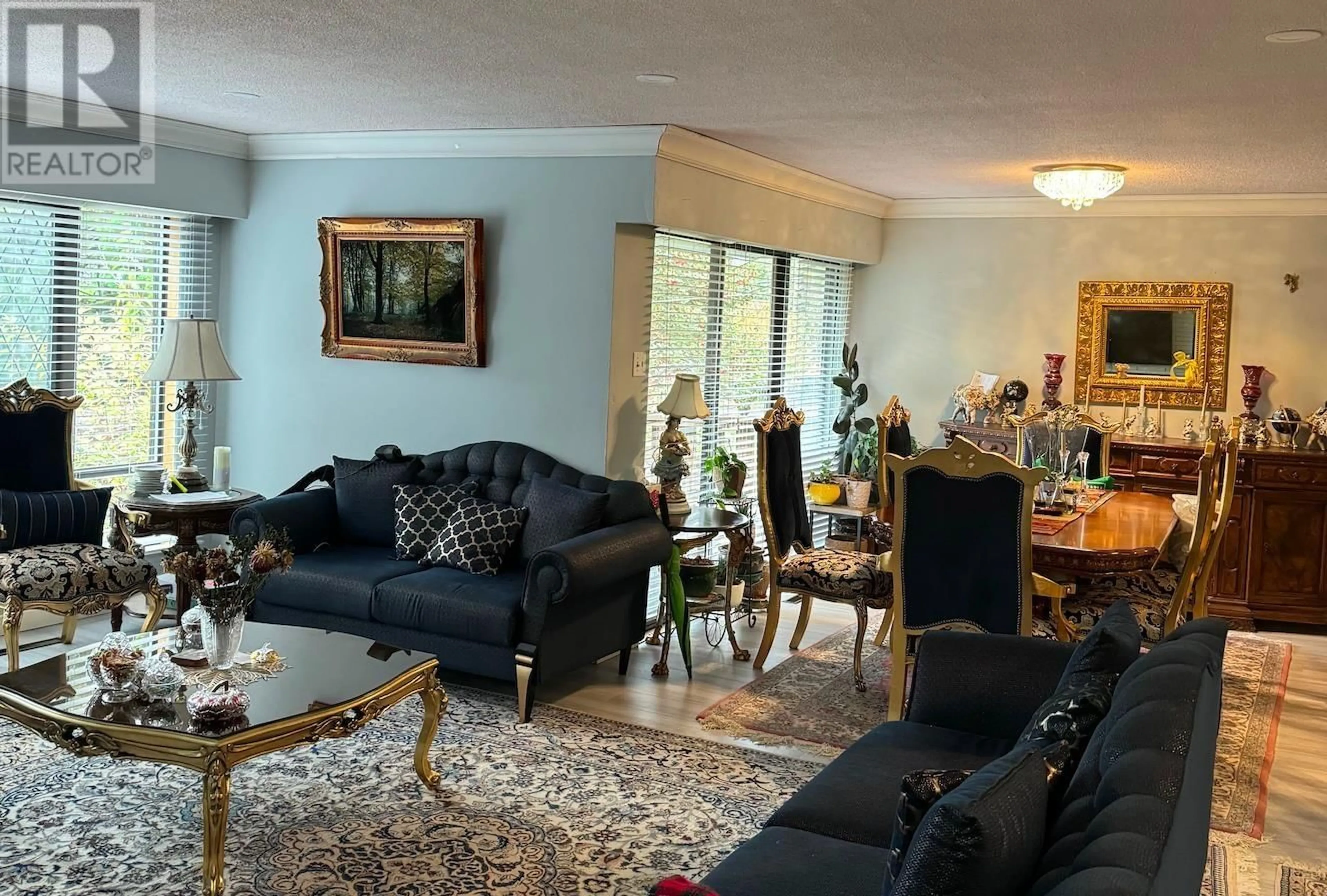 Living room with furniture, unknown for 75 GLENGARRY CRESCENT, West Vancouver British Columbia V7S1B4