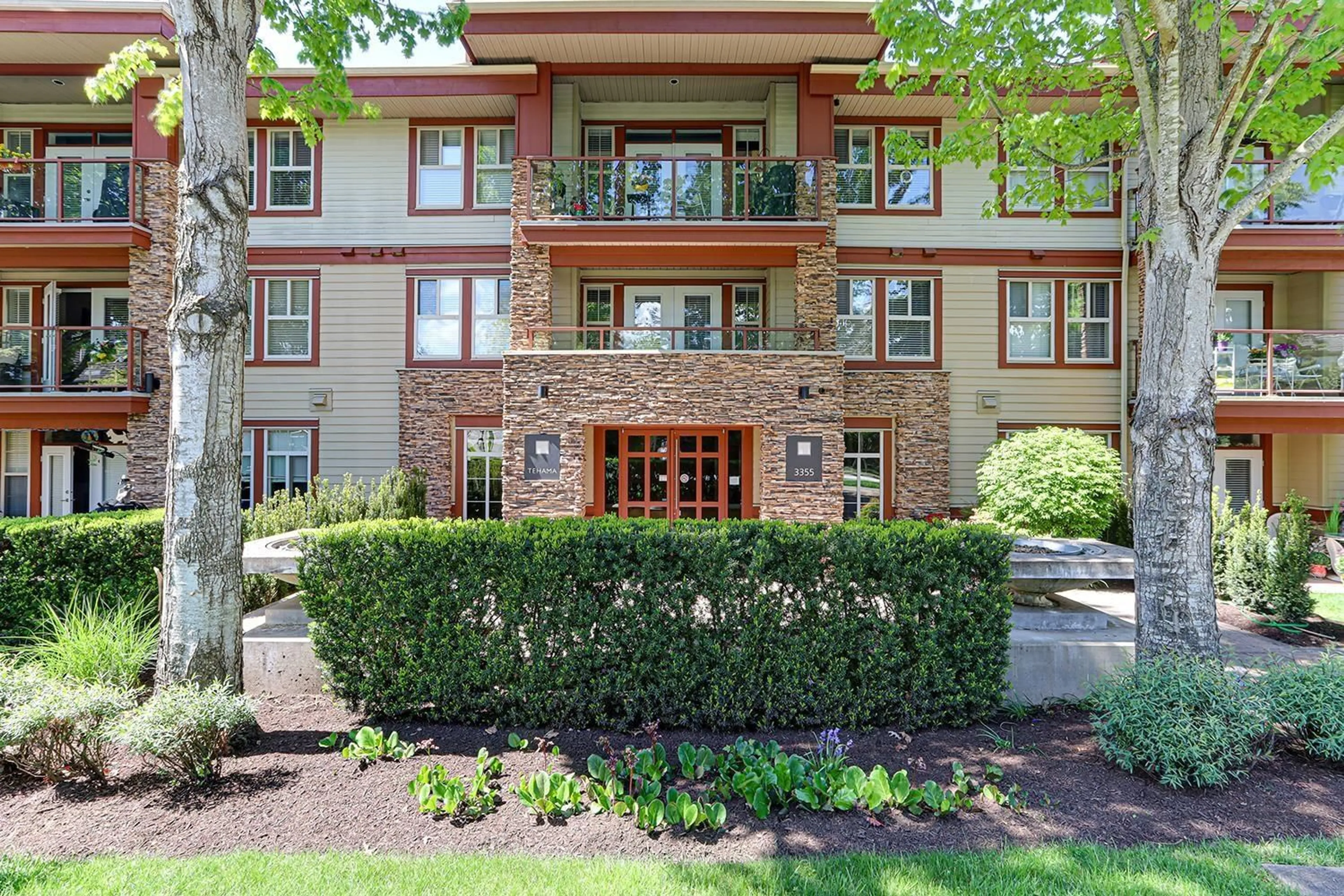 Unknown for 110 - 3355 ROSEMARY HEIGHTS, Surrey British Columbia V3S2H5