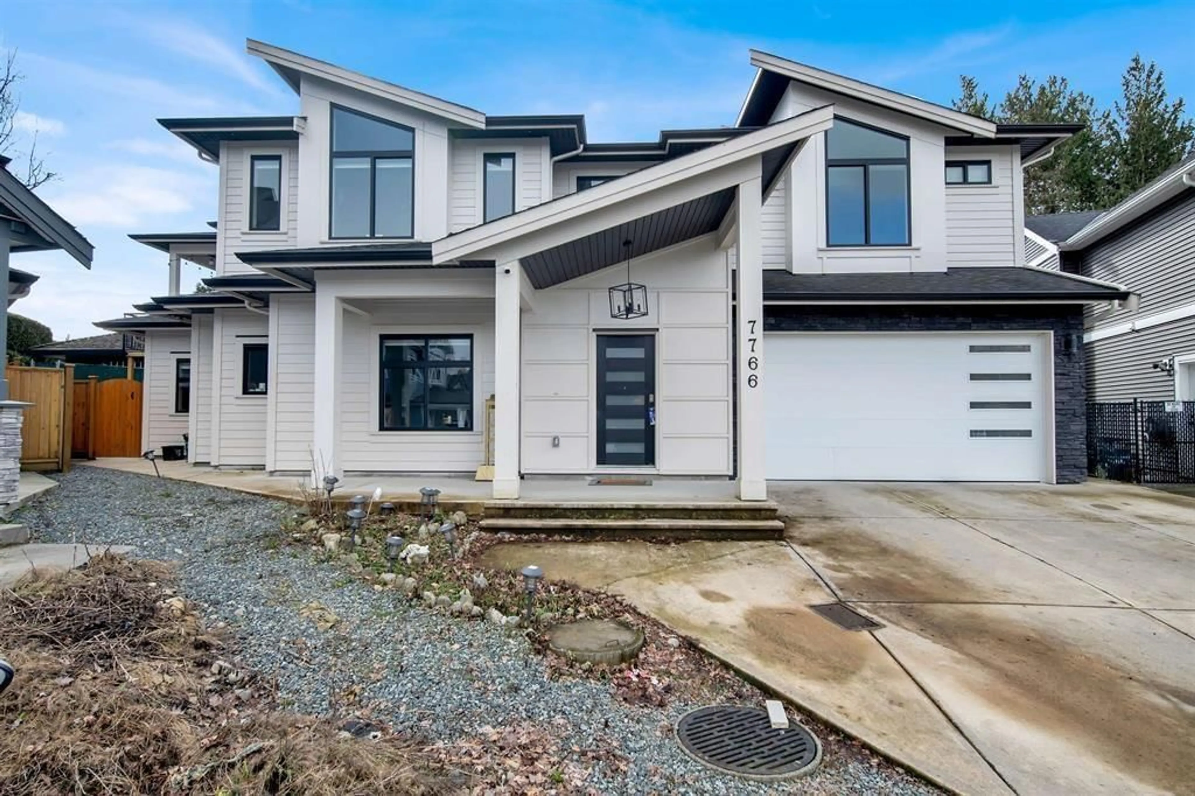 Home with vinyl exterior material, street for 7766 DEERFIELD, Mission British Columbia V2V3Z2