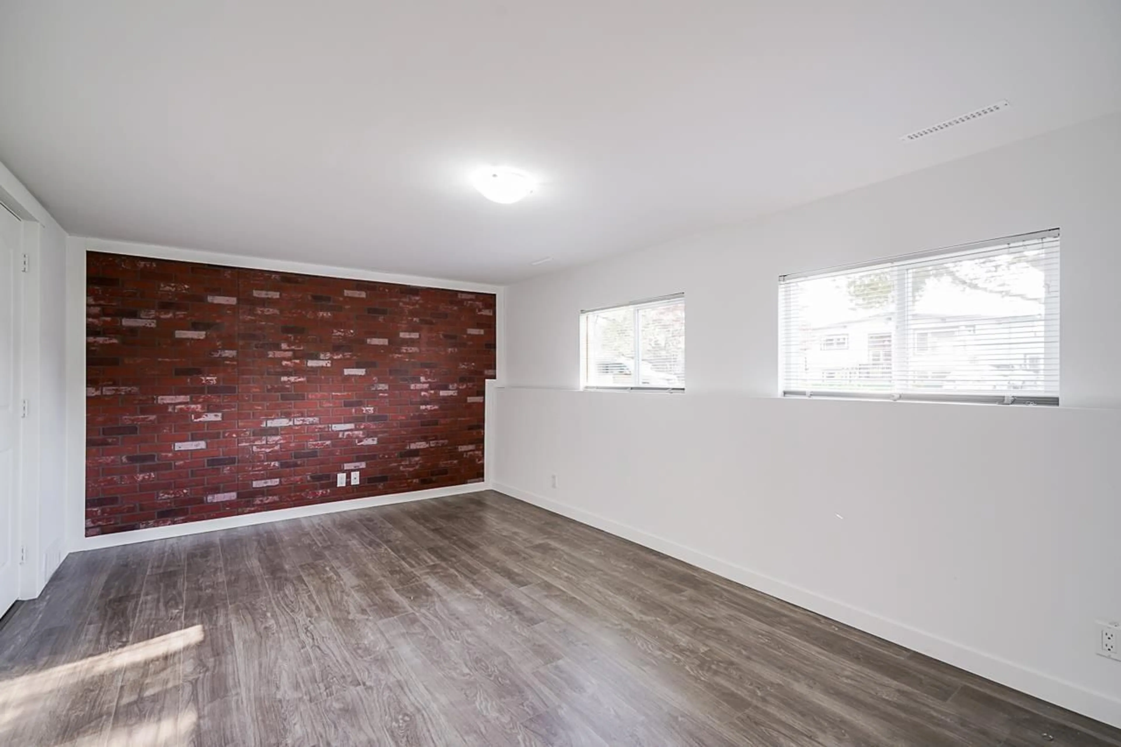 A pic of a room for 6050 GLENMORE DRIVE, Chilliwack British Columbia V2R2H5