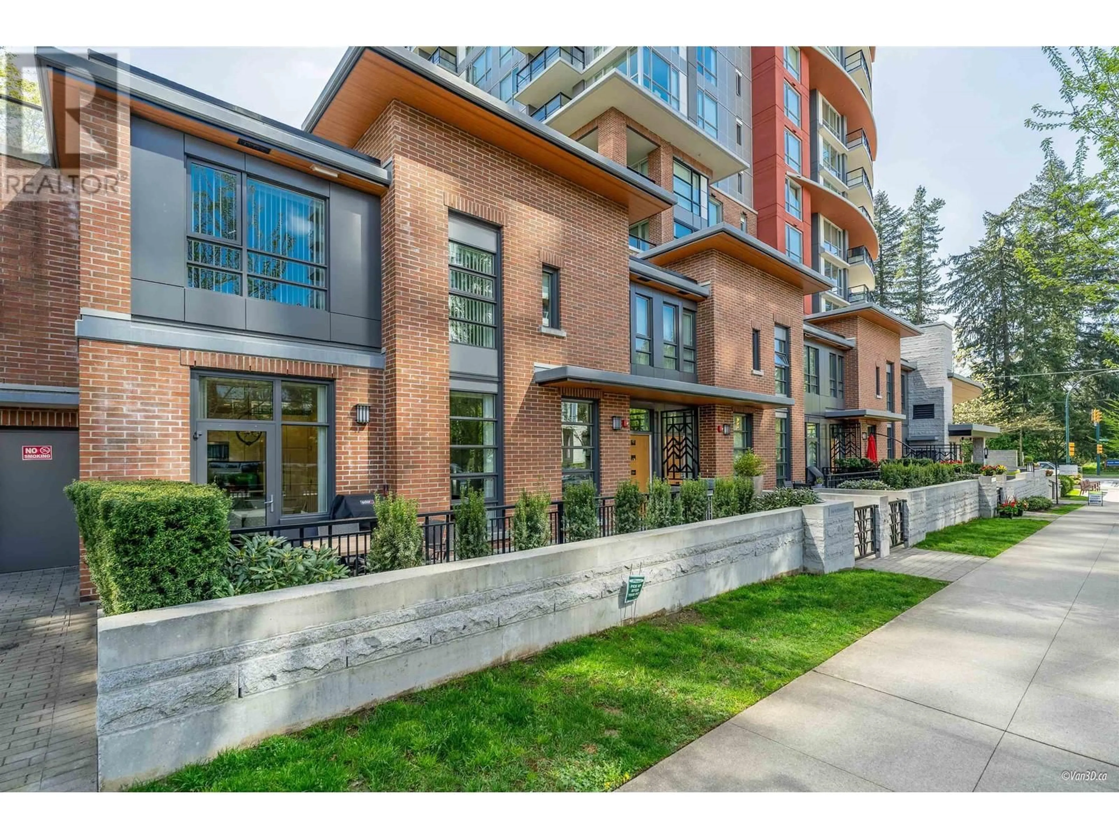 Patio, street for 104 - 3096 WINDSOR GATE, Coquitlam British Columbia V3B0P4
