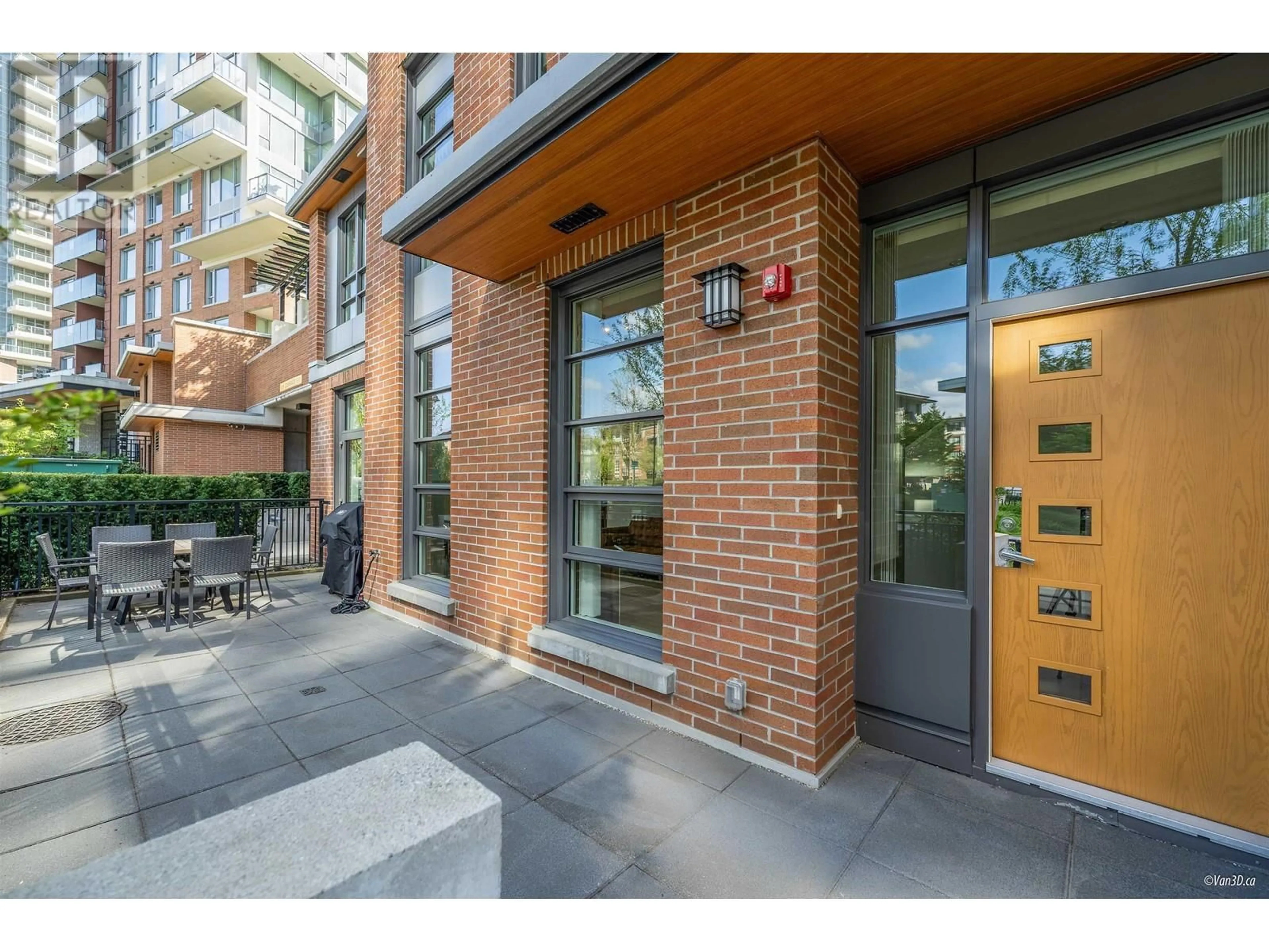 Unknown for 104 - 3096 WINDSOR GATE, Coquitlam British Columbia V3B0P4