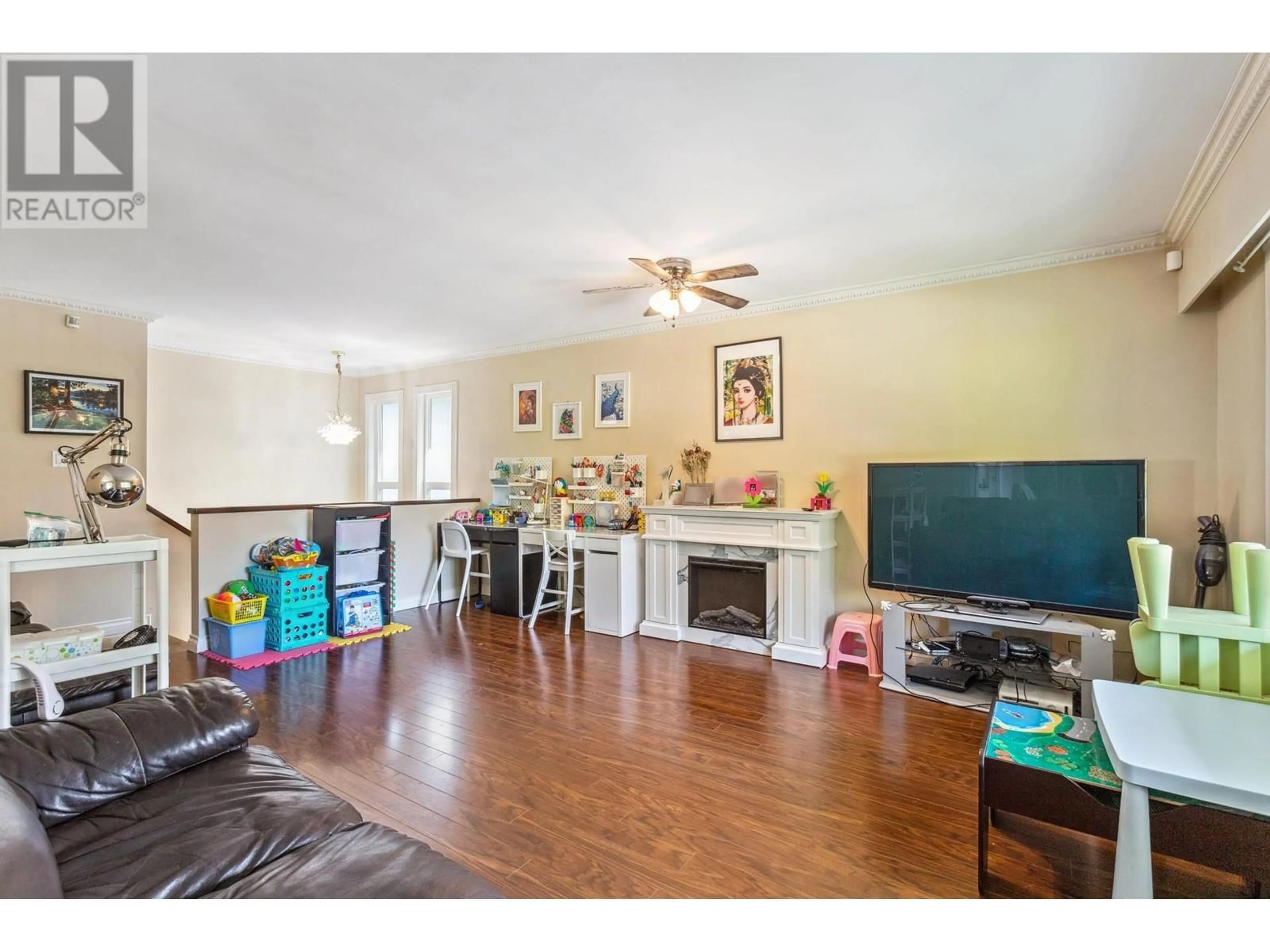 A pic of a room for 8224 WEDGEWOOD STREET, Burnaby British Columbia V3N1C4