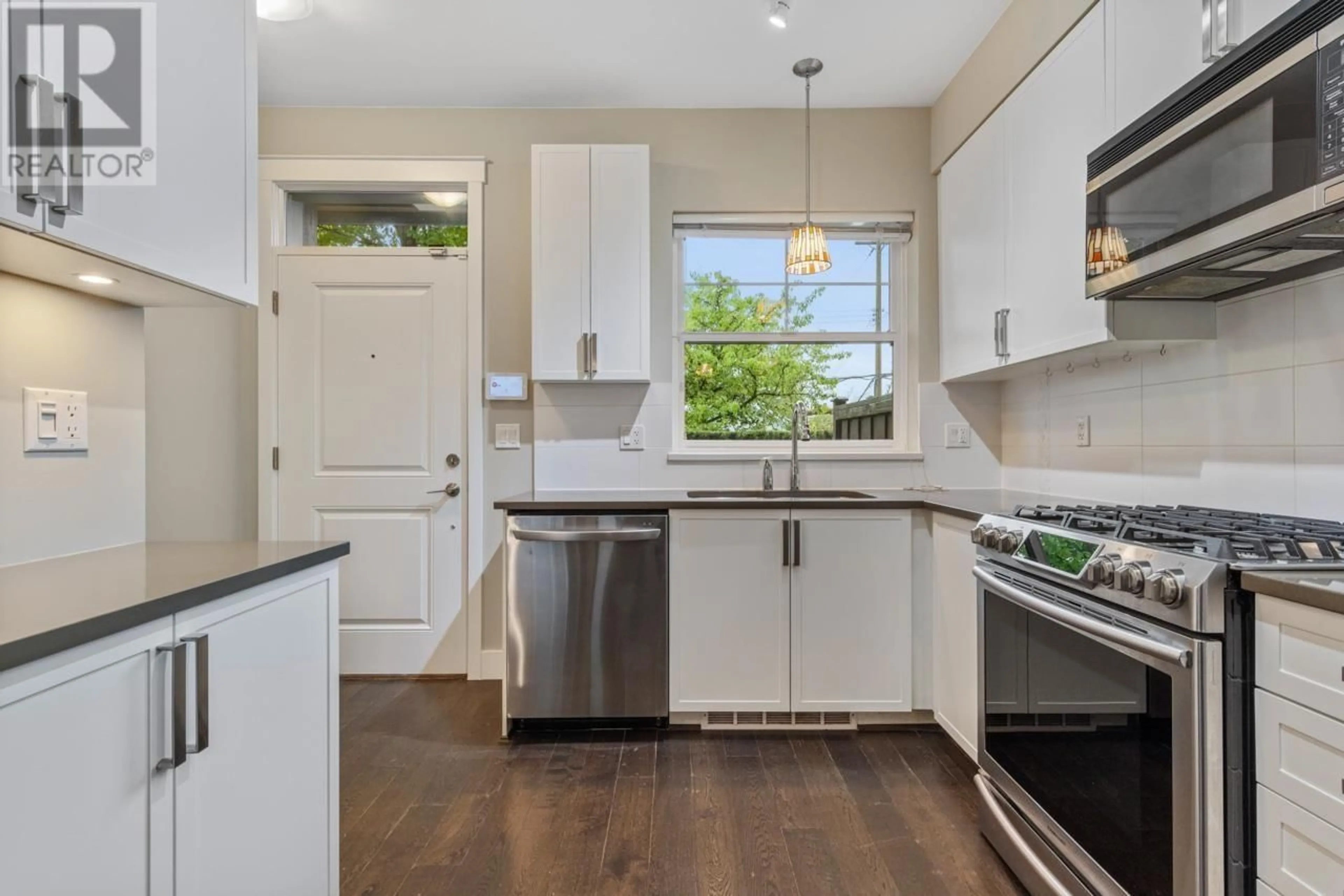 Open concept kitchen, unknown for 1278 SALSBURY DRIVE, Vancouver British Columbia V5L0B2