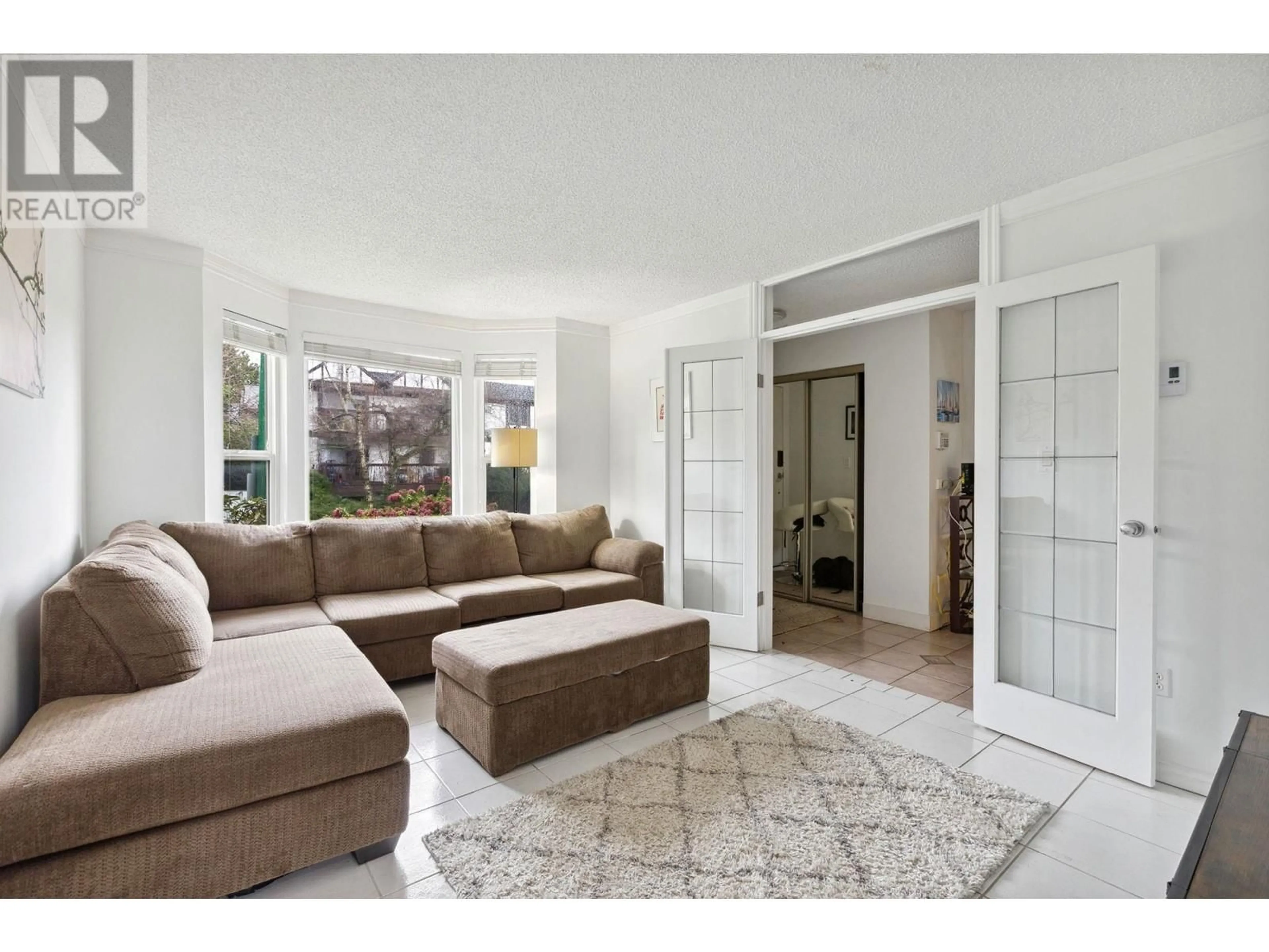 Living room with furniture, unknown for 311 ST. ANDREWS AVENUE, North Vancouver British Columbia V7L4P5