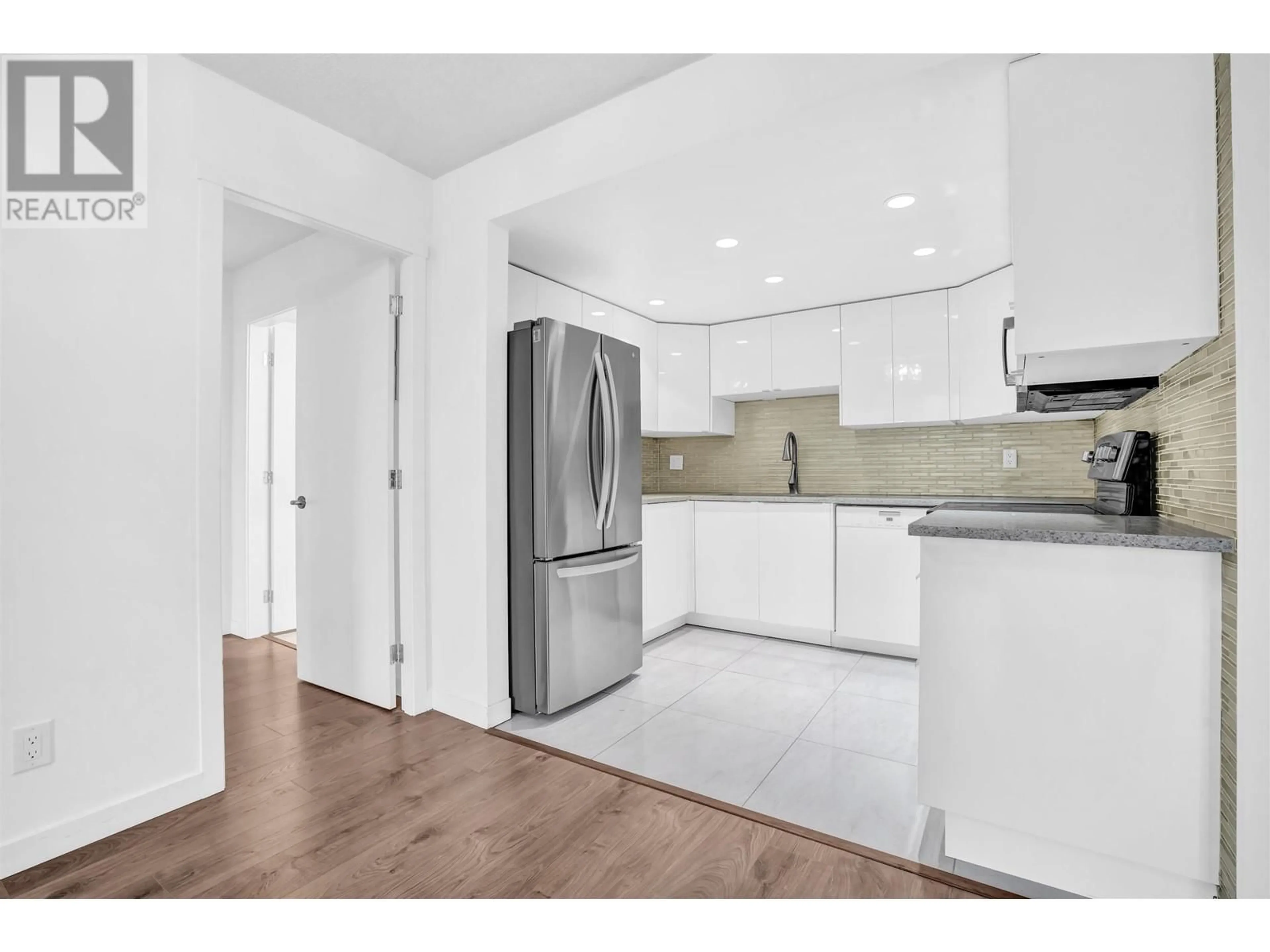 Open concept kitchen, unknown for 1802 - 1212 HOWE STREET, Vancouver British Columbia V6Z2M9