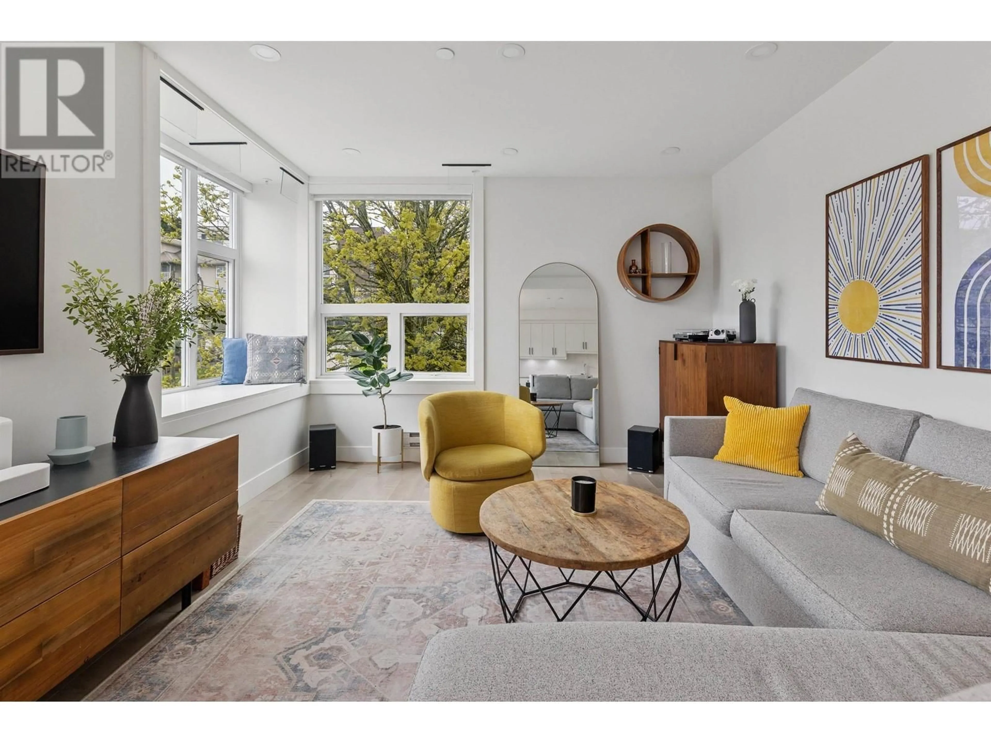 Living room with furniture, unknown for 5128 MCHARDY STREET, Vancouver British Columbia V5R4V5
