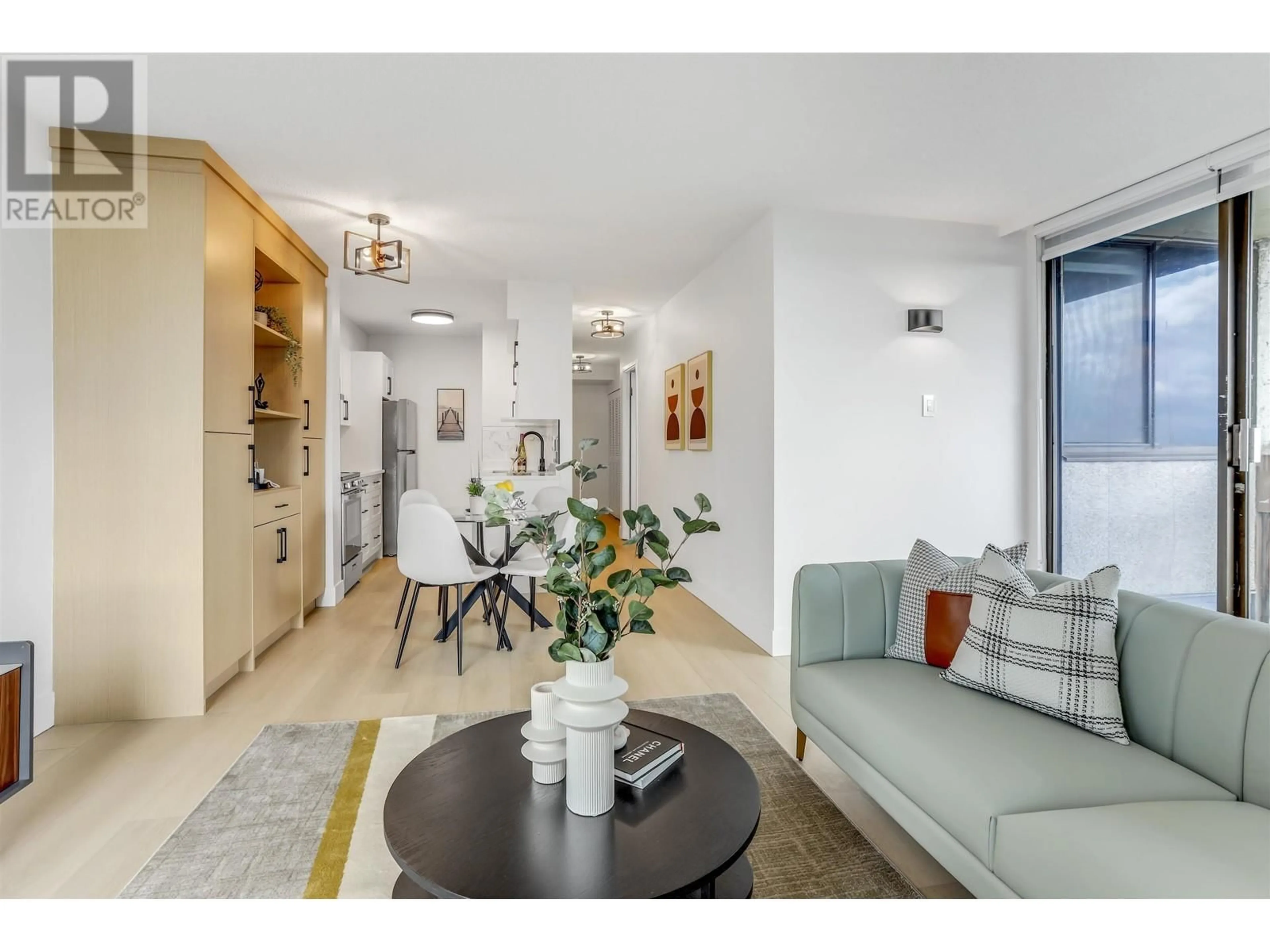 Living room with furniture, unknown for 1103 - 4105 IMPERIAL STREET, Burnaby British Columbia V5J1A6