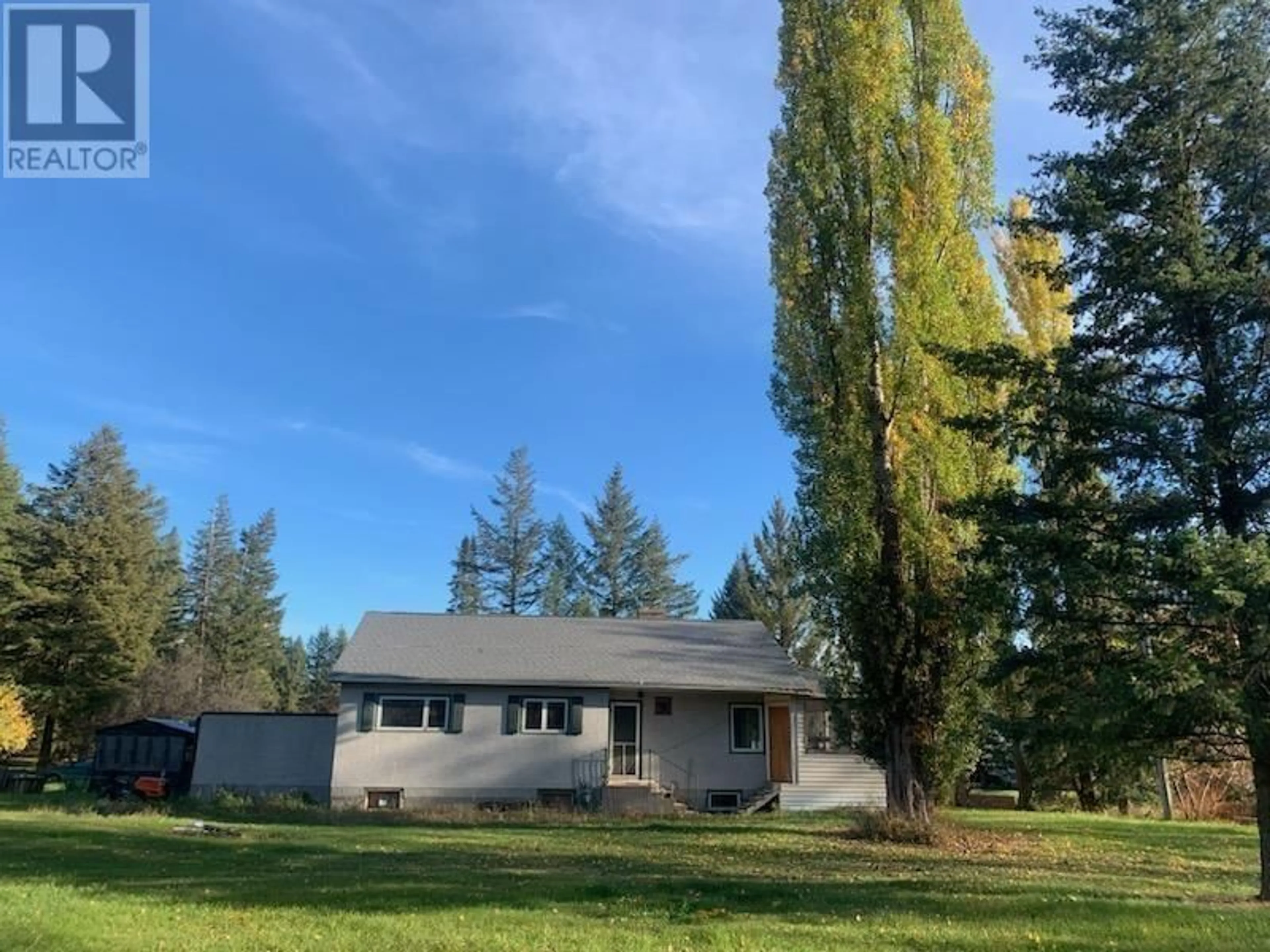 A pic from outside/outdoor area/front of a property/back of a property/a pic from drone, unknown for 1108 RIVER PARK ROAD, Quesnel British Columbia V2J2Y9