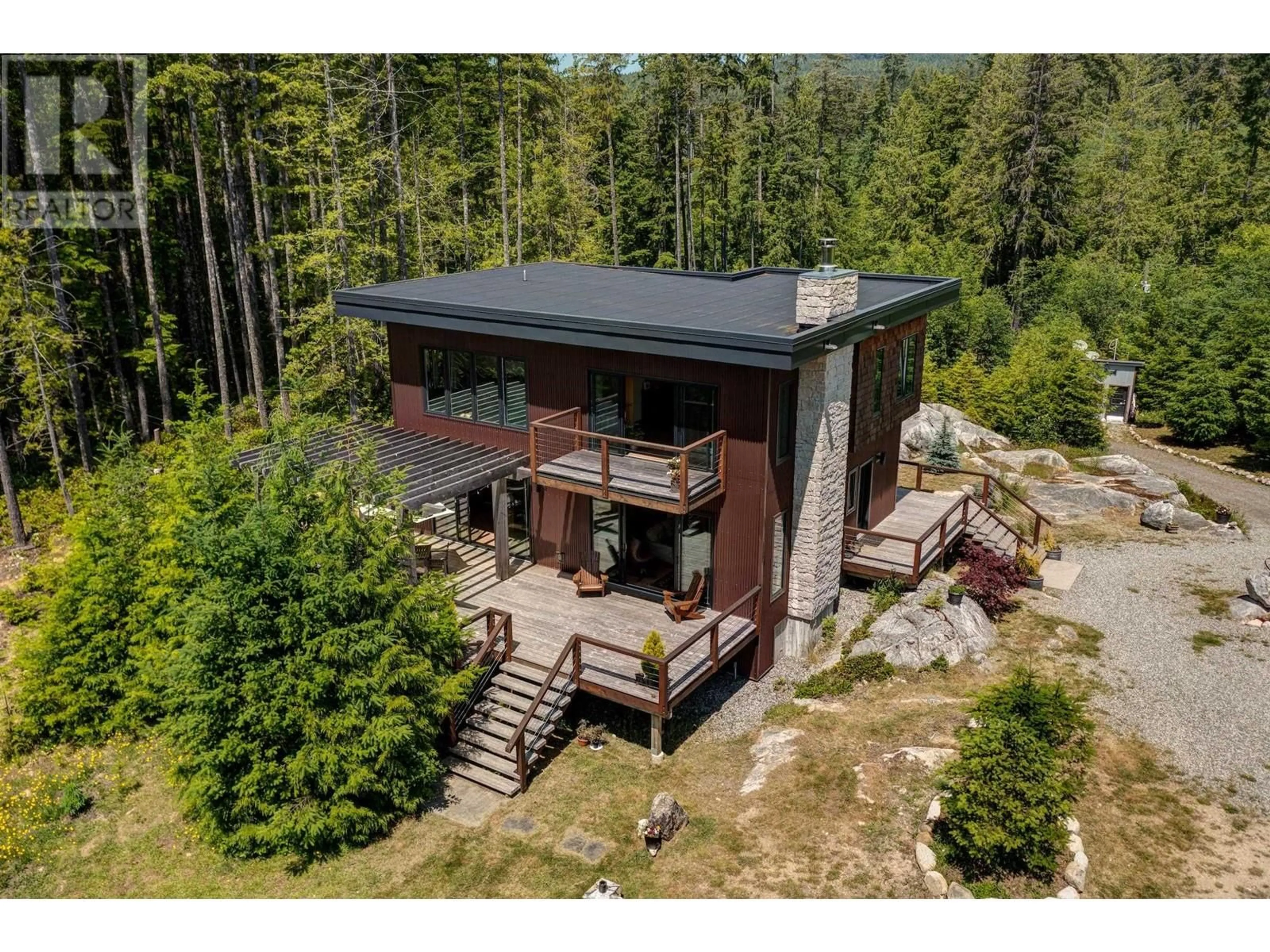 A pic from outside/outdoor area/front of a property/back of a property/a pic from drone, unknown for 3163 CRYSTAL ROAD, Roberts Creek British Columbia V0N2W1