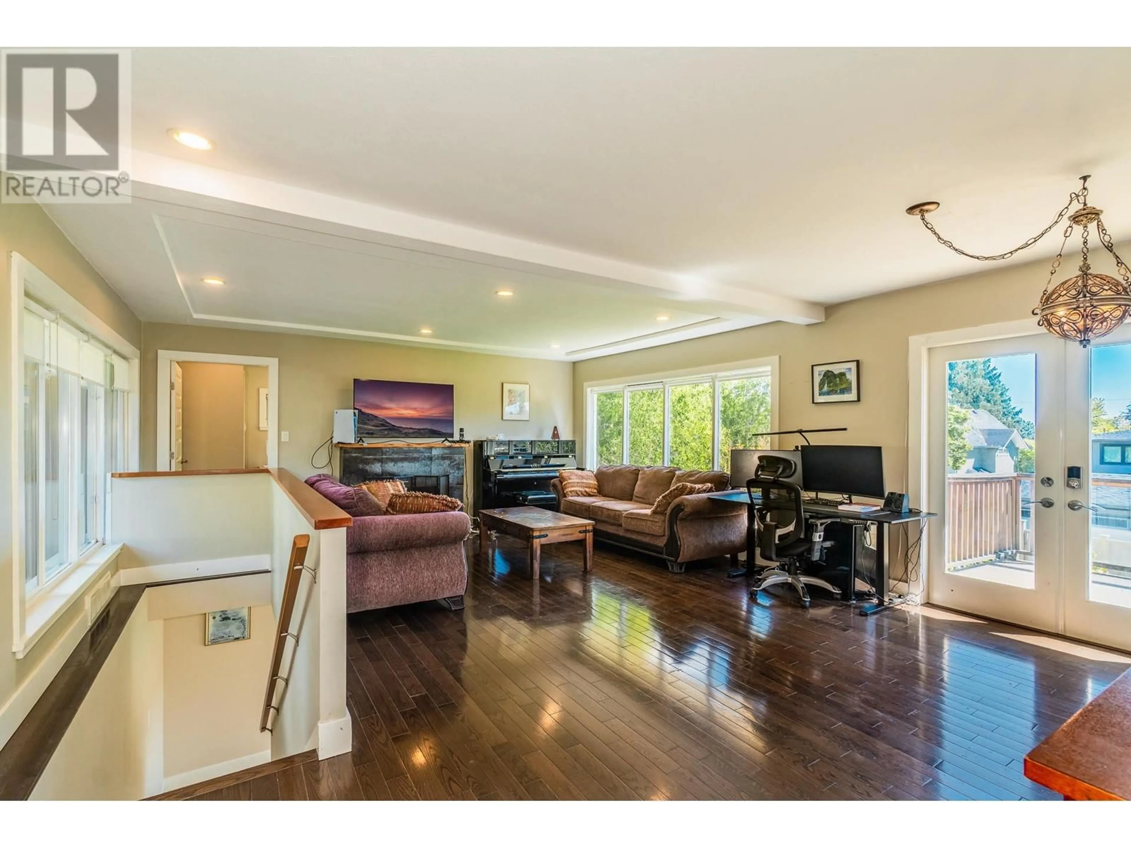 Unknown for 2460 MATHERS AVENUE, West Vancouver British Columbia V7V2H8