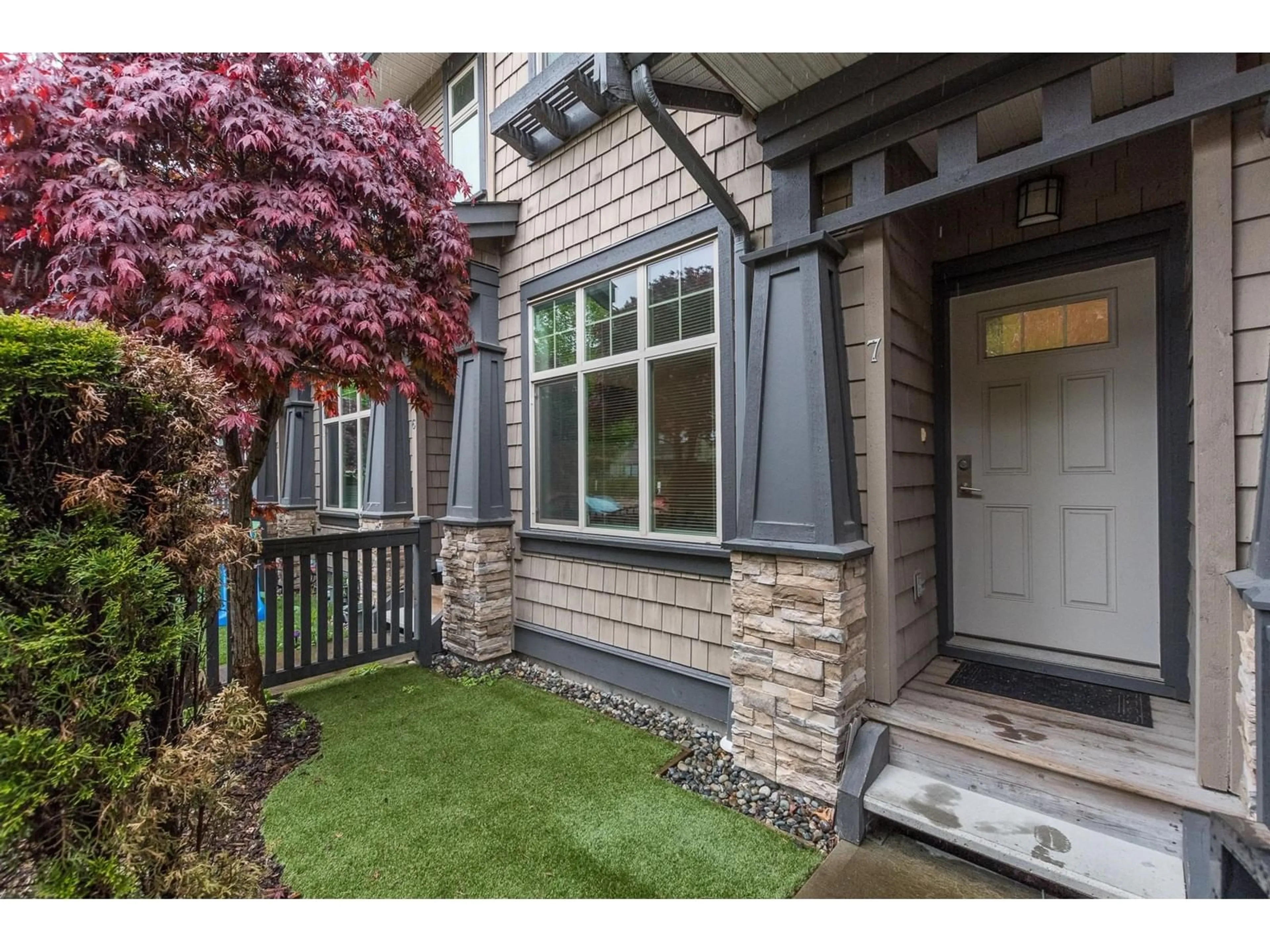 Indoor entryway for 7 - 31125 WESTRIDGE, Abbotsford British Columbia V2T0B9